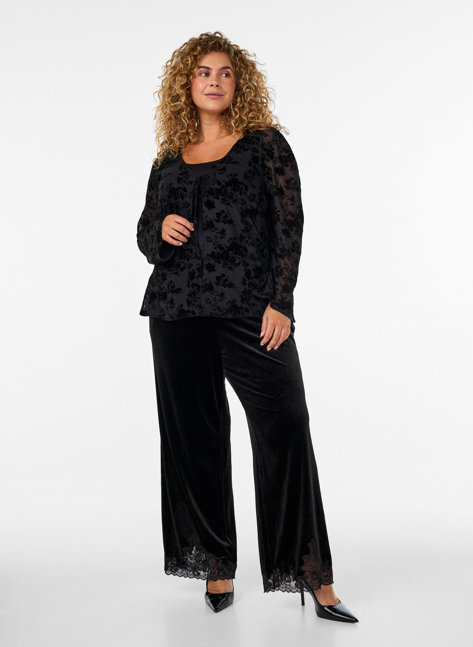 ZizziFluwelen broek met kanten rand en wijde pijpen, Zwart, Model image number 1