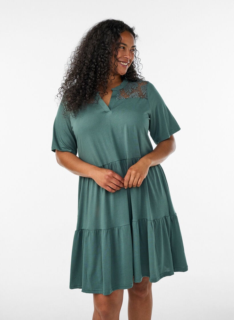 Jerseyjurk met kanten details en een gelaagde rok, Groen, Model image number 0