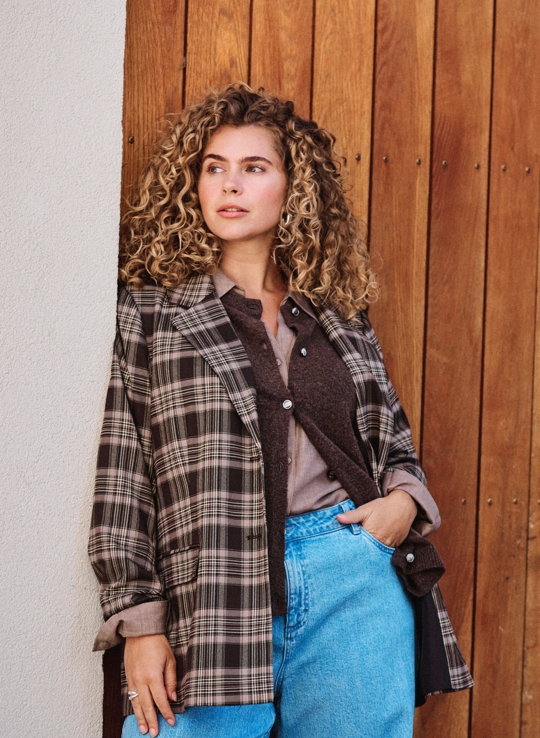 ZizziGeruite blazer met zakken en split achteraan, Bruin, Image image number 0