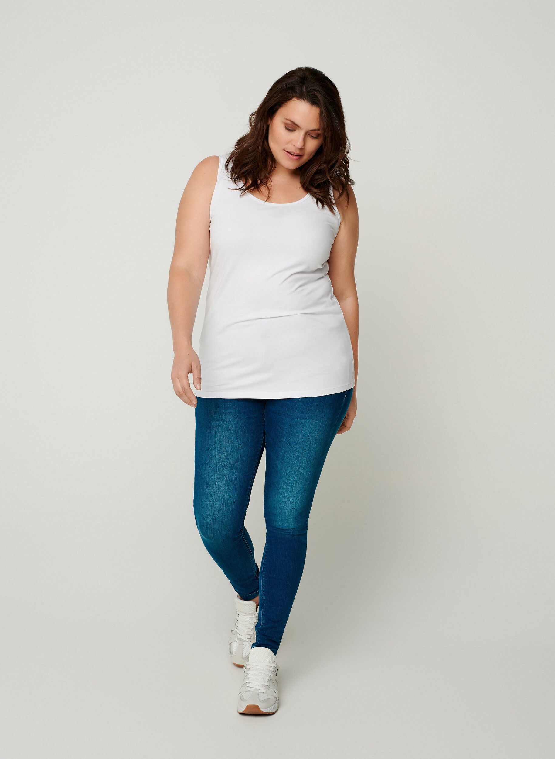Zizzi Basic top, Wit, Model image number 1