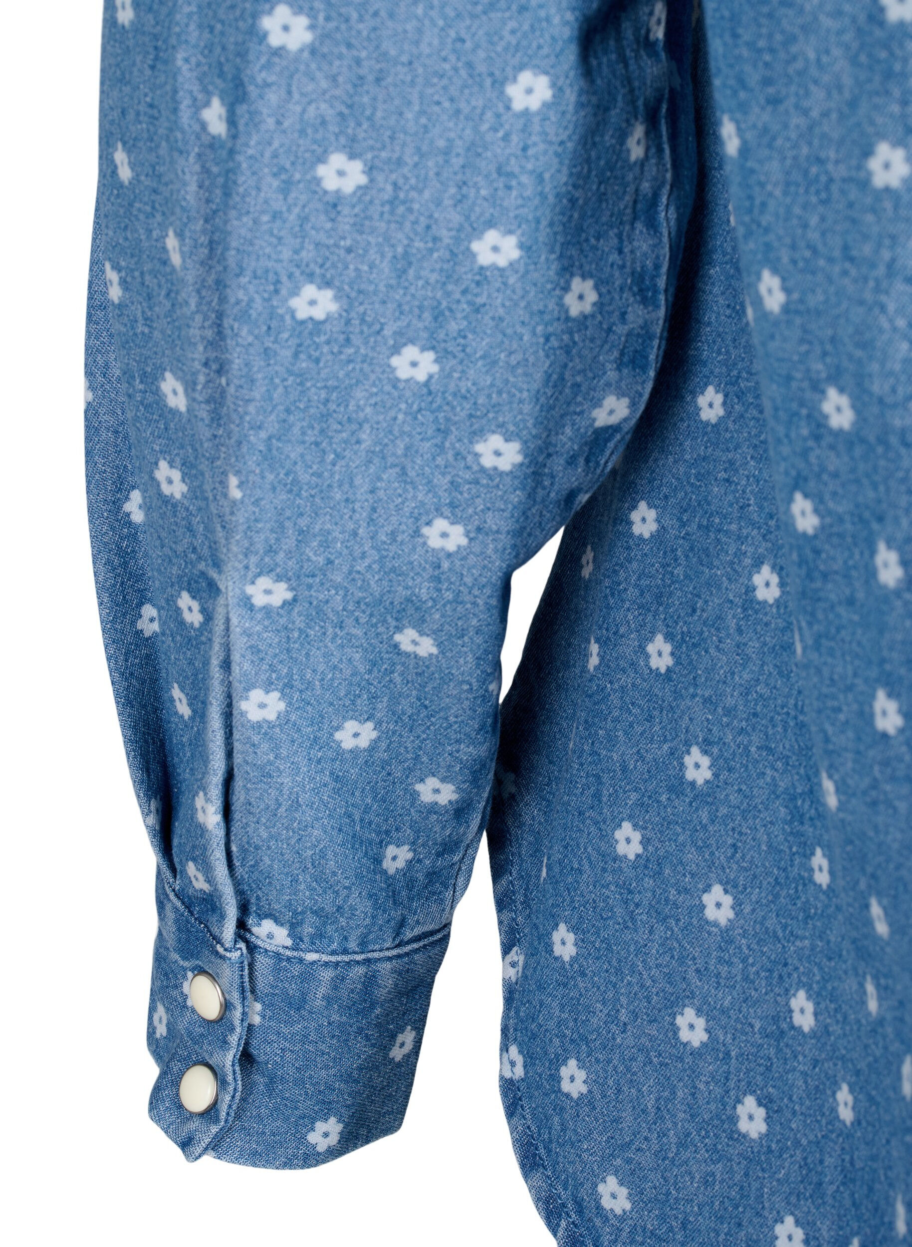 Zizzi Gebloemd denim overhemd met borstzak, Light Blue w.Flowers, Packshot image number 4