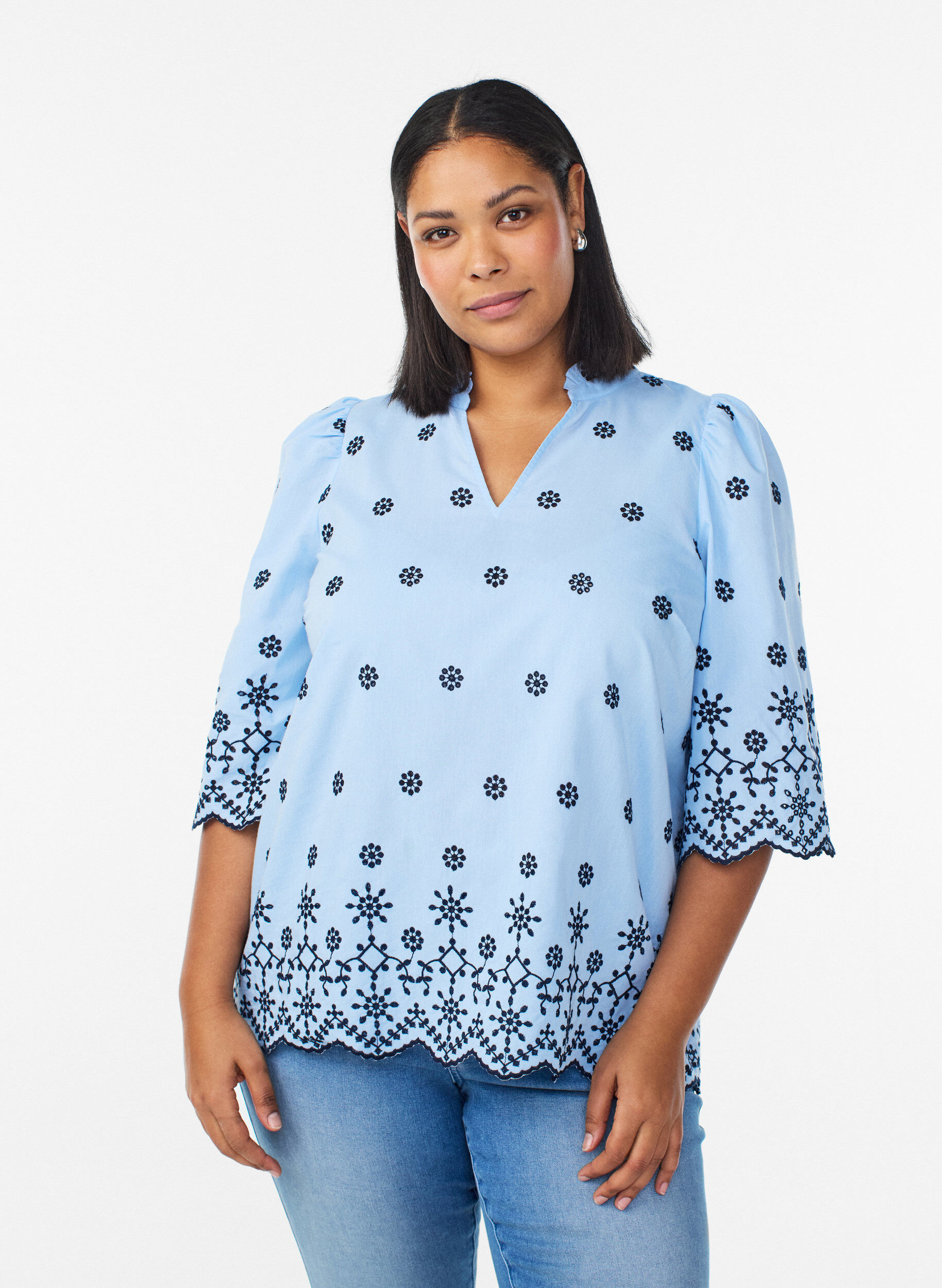 Blouse met 3/4 mouwen en geborduurd patroon, Blauw, Model