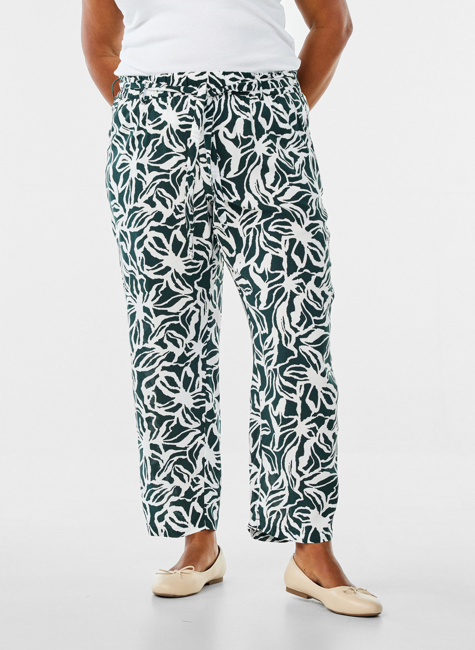 Zizzi Viscose broek met hoge taille, Groen, Model image number 2