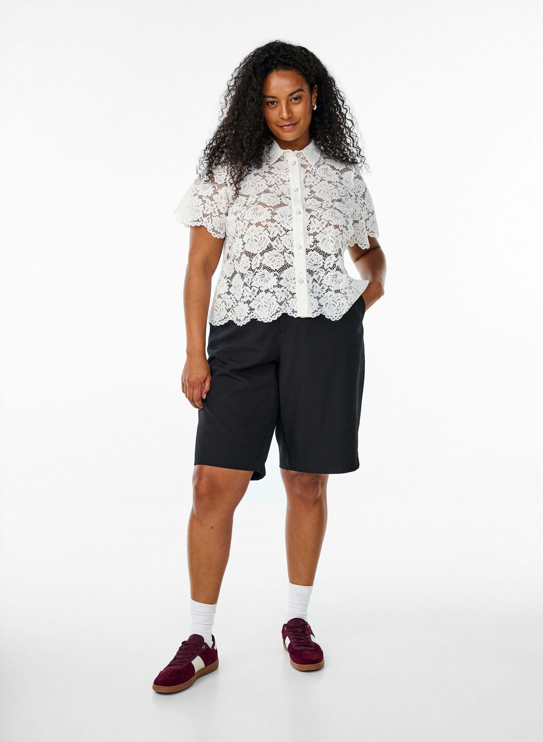 Zizzi Kanten shirt blouse met parelknopen, Vanille, Model image number 1