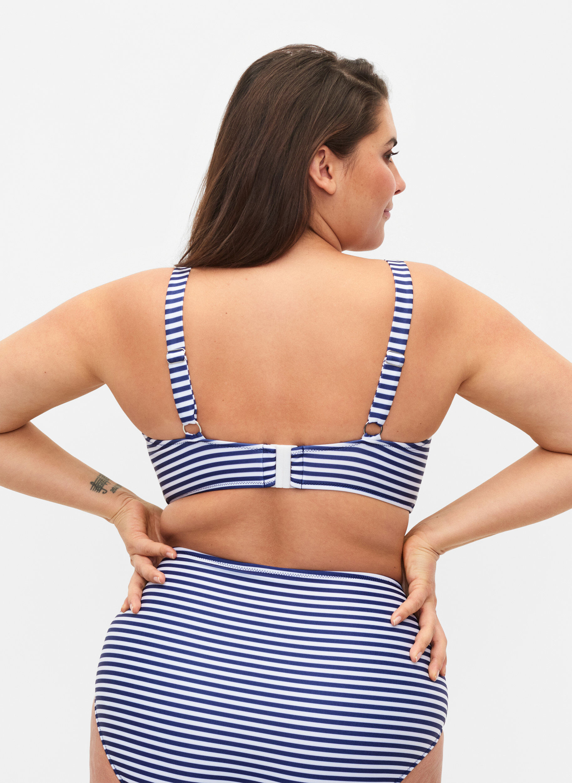 Zizzi Bikini beha met opdruk en beugel, Blue Striped, Model image number 1