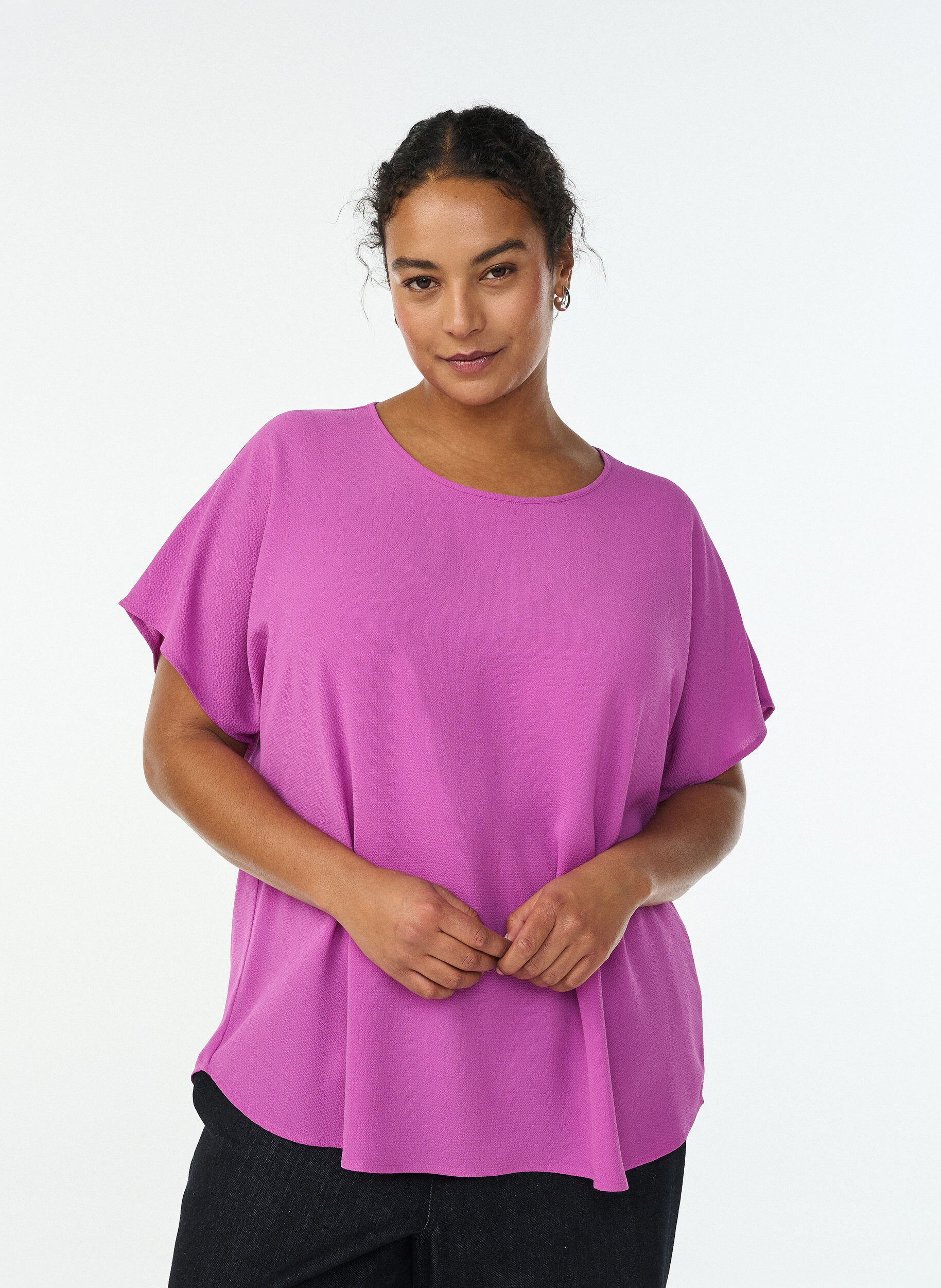 Blouse met korte mouwen en een ronde halslijn, Paars, Model