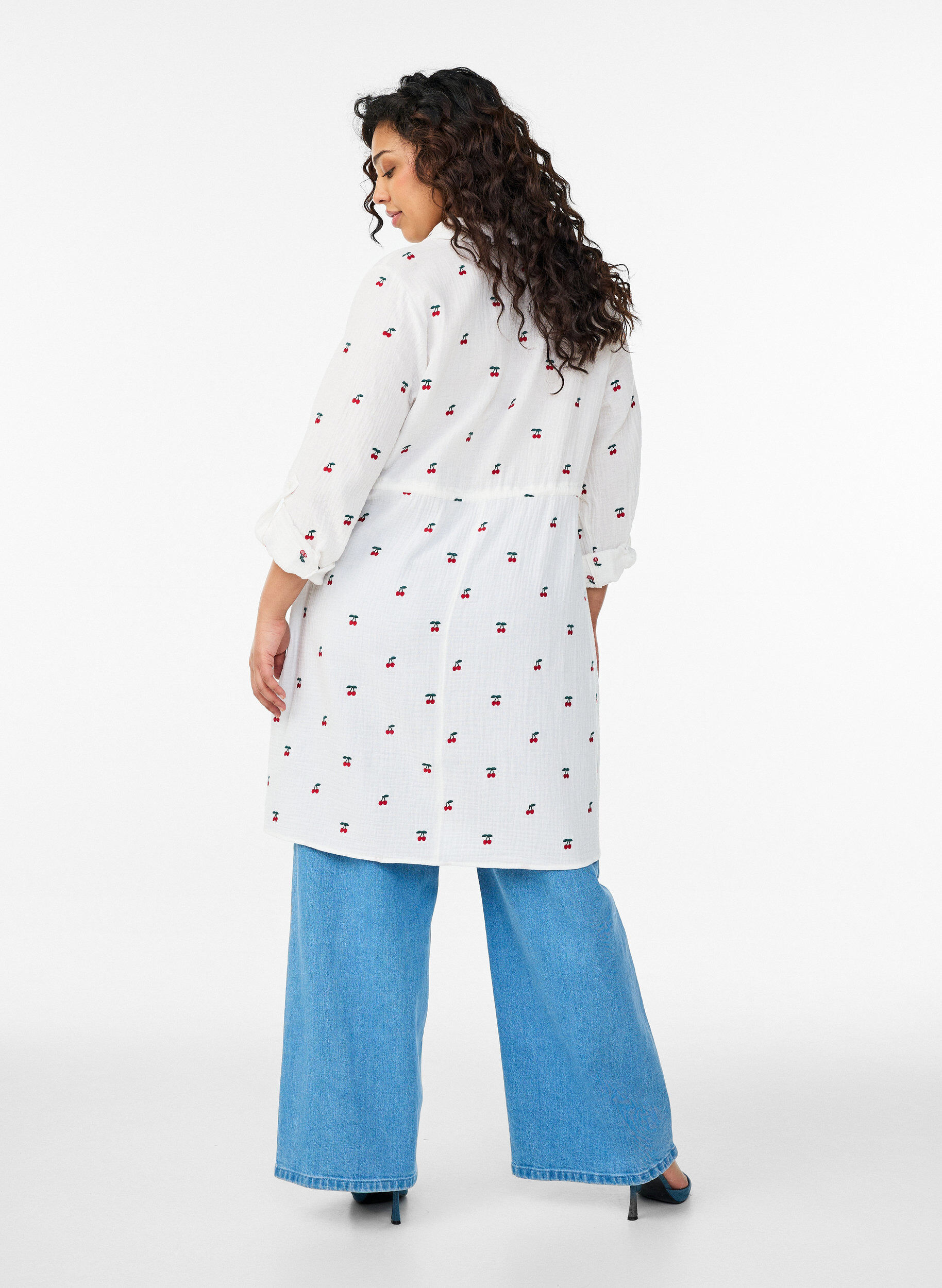 Zizzi Overhemdjurk van katoenmuslin met geborduurde motieven, Vanille, Model image number 2