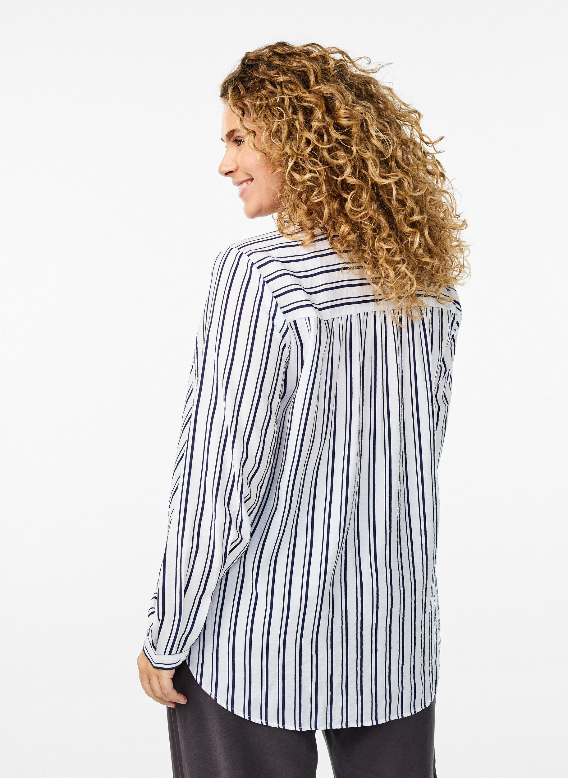 Zizzi FLASH - Gestreepte blouse met V-hals, Wit, Model image number 2