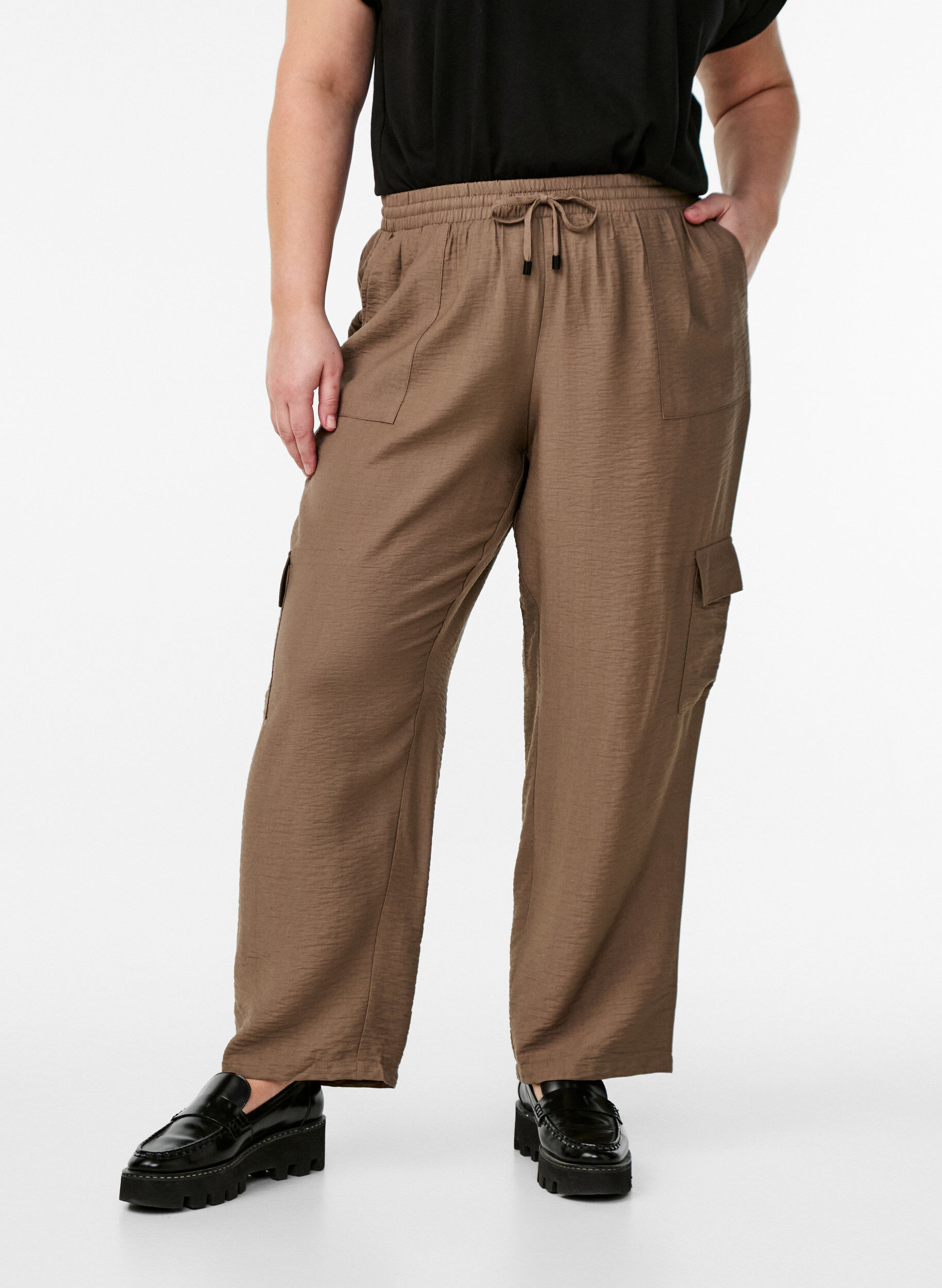 Zizzi Cargo broek met hoge taille, Beige, Model image number 2
