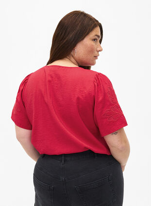 Viscose blouse met korte mouwen en borduursel, Tango Red, Model image number 1
