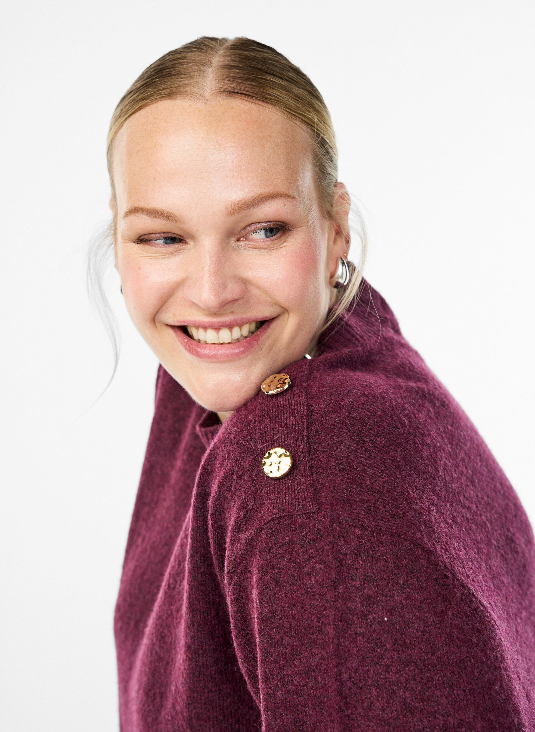 Zizzi Breisel blouse met knoopdetail, Donker Bordeaux, Model image number 3