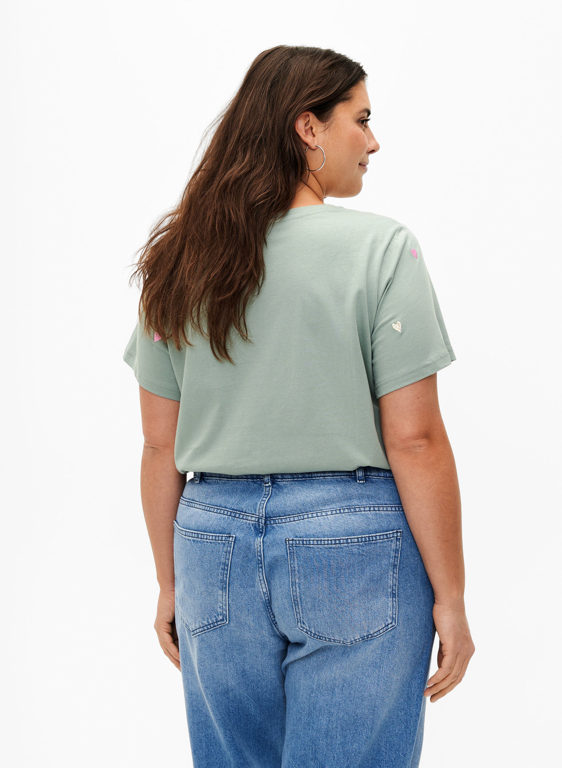 Zizzi T-shirt van biologisch katoen met hartjes, Chinois G. Love Emb., Model image number 1