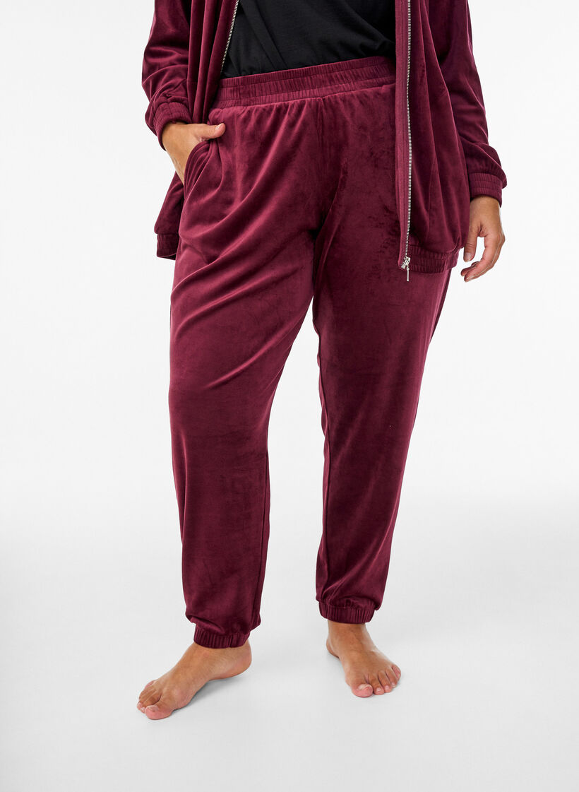 Losvallende fluwelen broek, Rood, Model image number 2