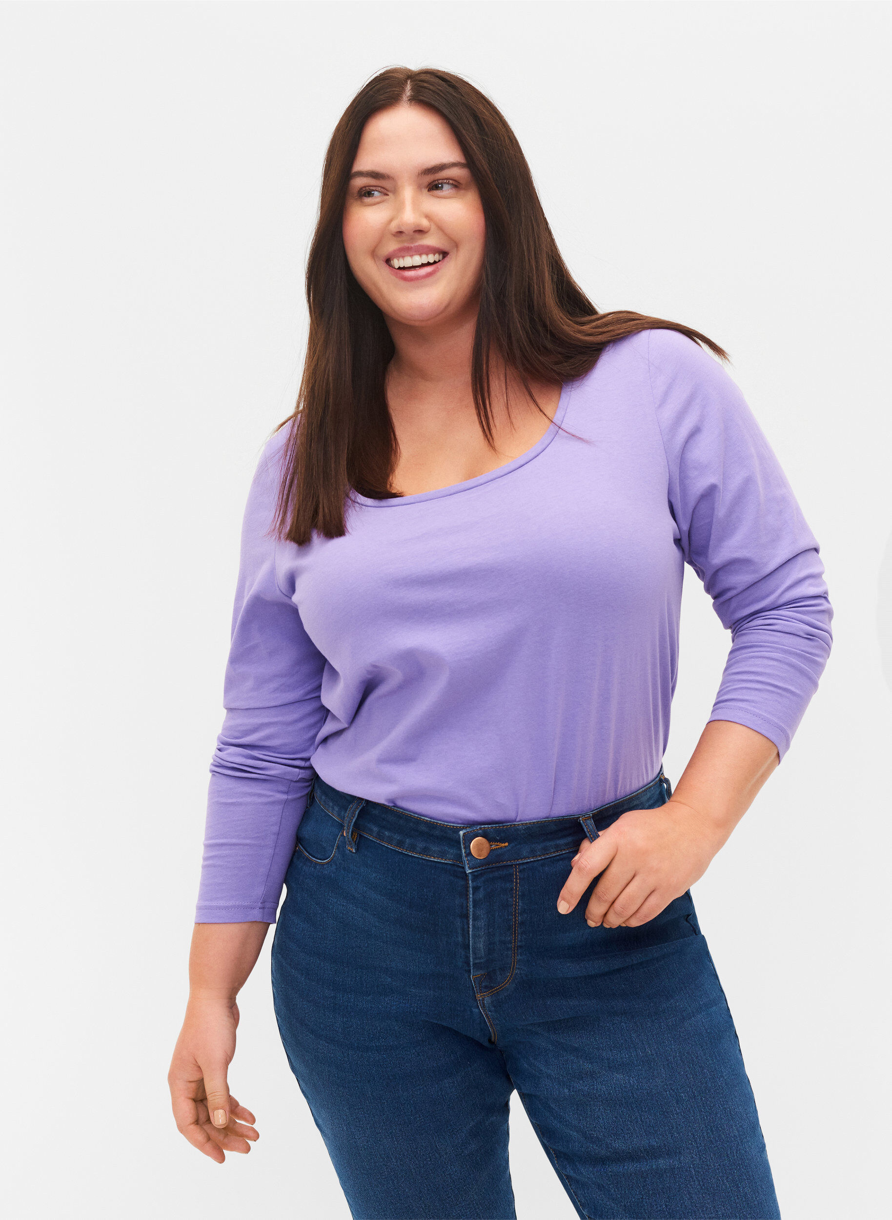 Zizzi Set van 2 basic tops in katoen , Paisley Purple/Black, Model image number 0