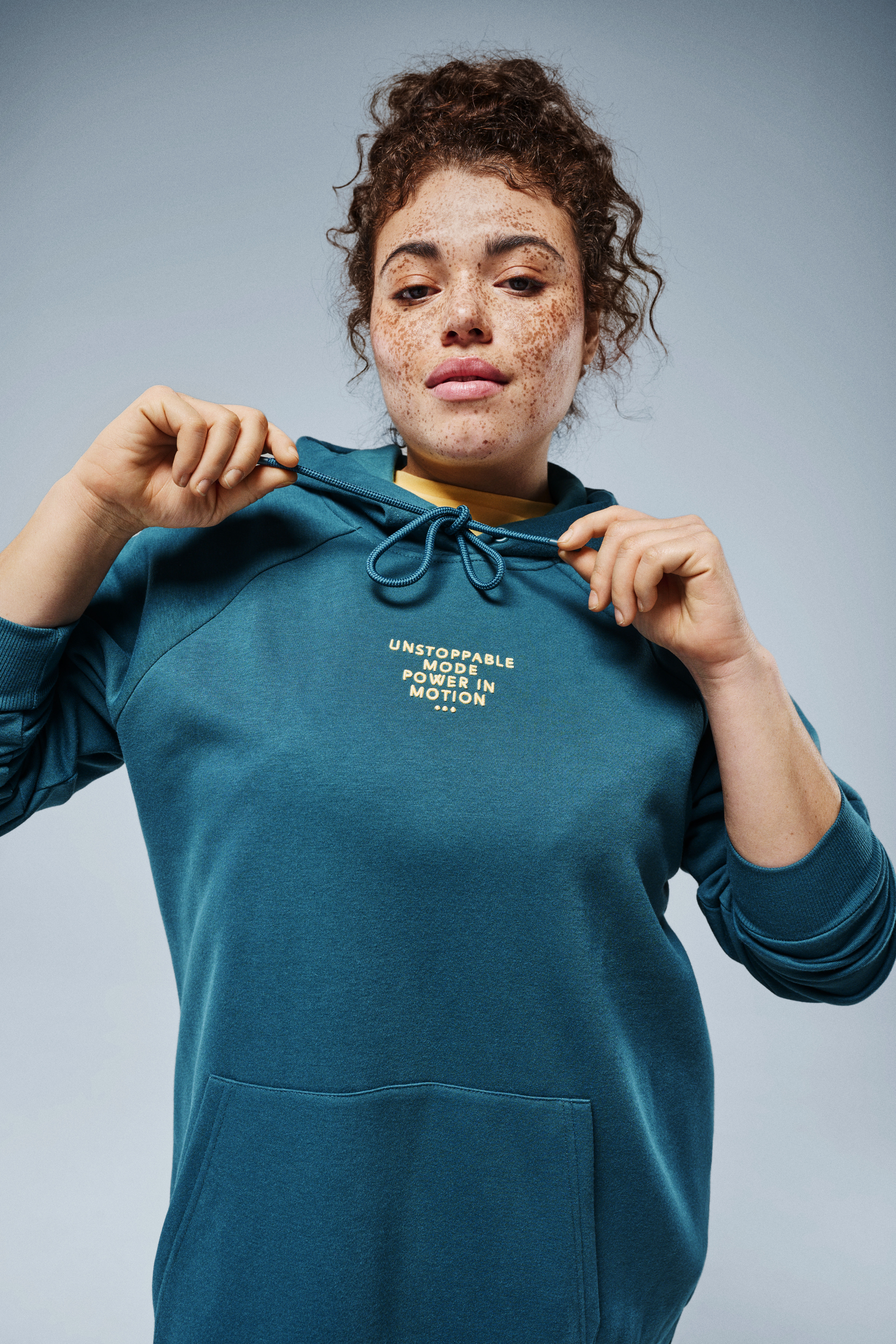 Zizzi T-shirt en hoodie, , Model