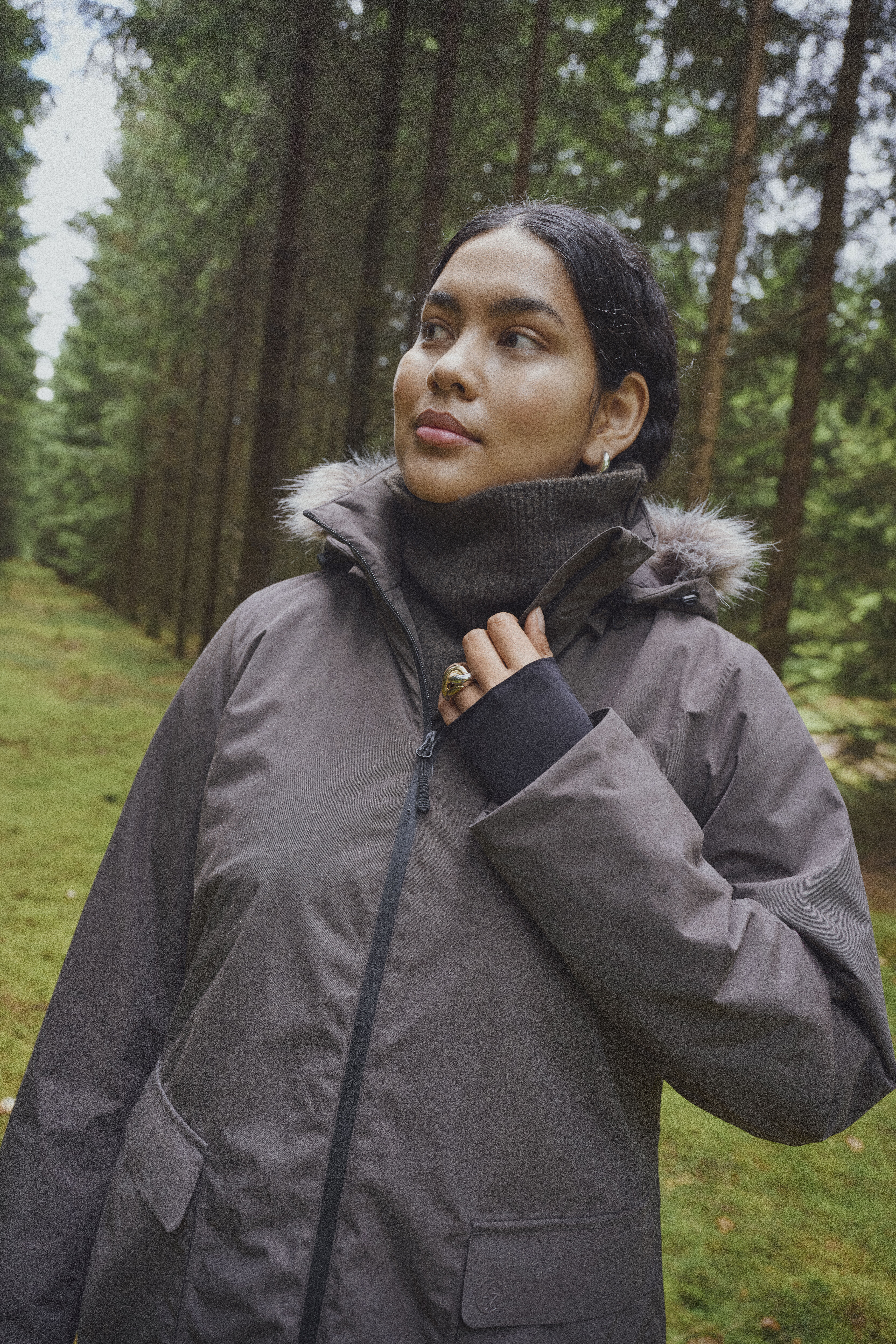 Natuurlijke warme winterstijl, , Model