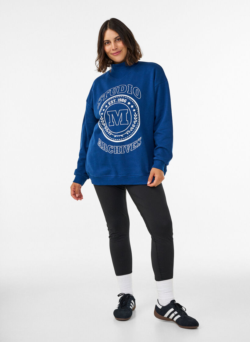 Sweatshirt met hoge hals en sportief motief op de voorkant, Blauw, Model image number 1