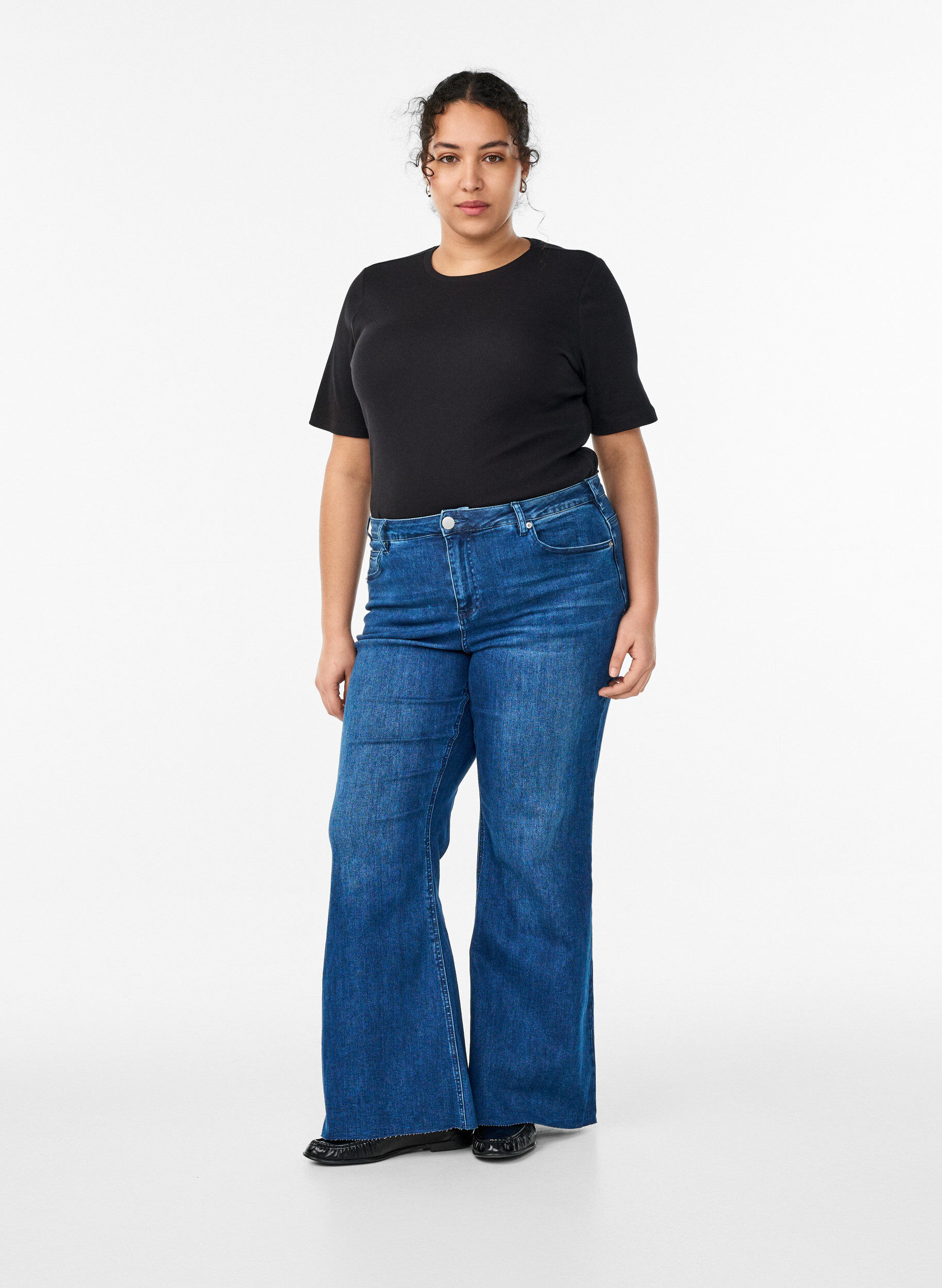 Zizzi Basic rib T-shirt met ronde hals, Zwart, Model image number 1