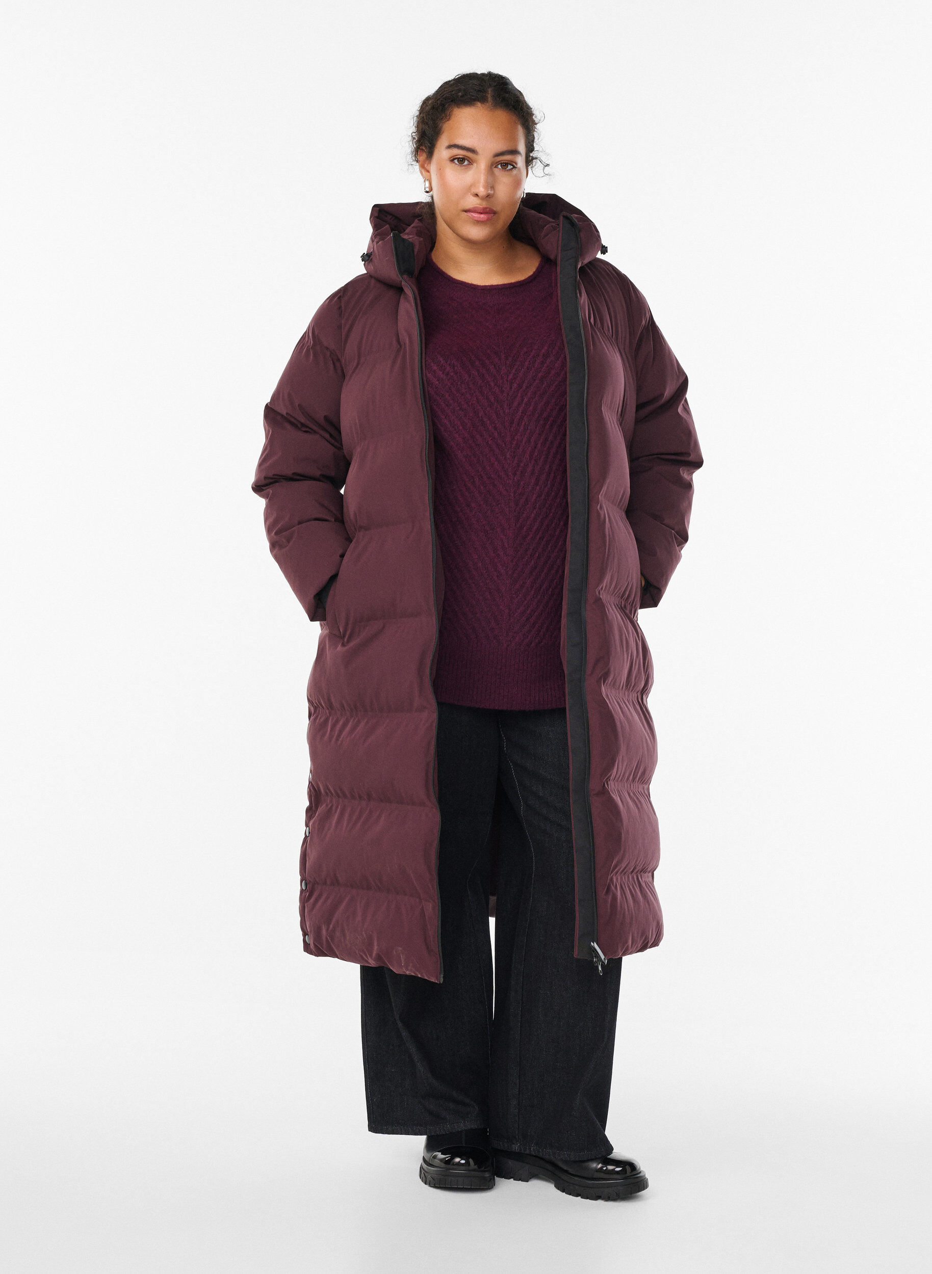 Lange puffer winterjas met capuchon, Donker Bordeaux, Model