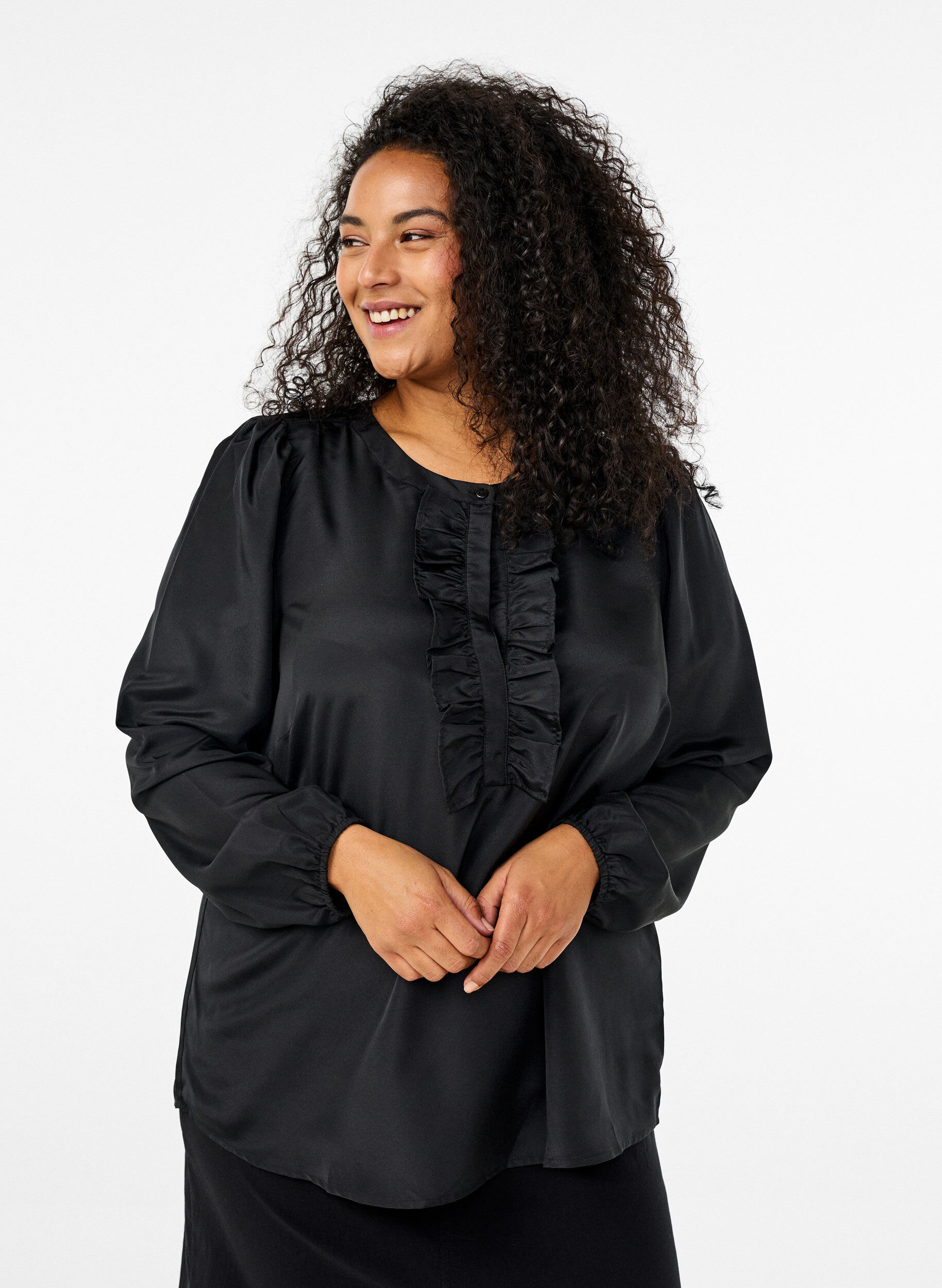 Zizzi Satijnen blouse met ruchedetail, Black, Model image number 0
