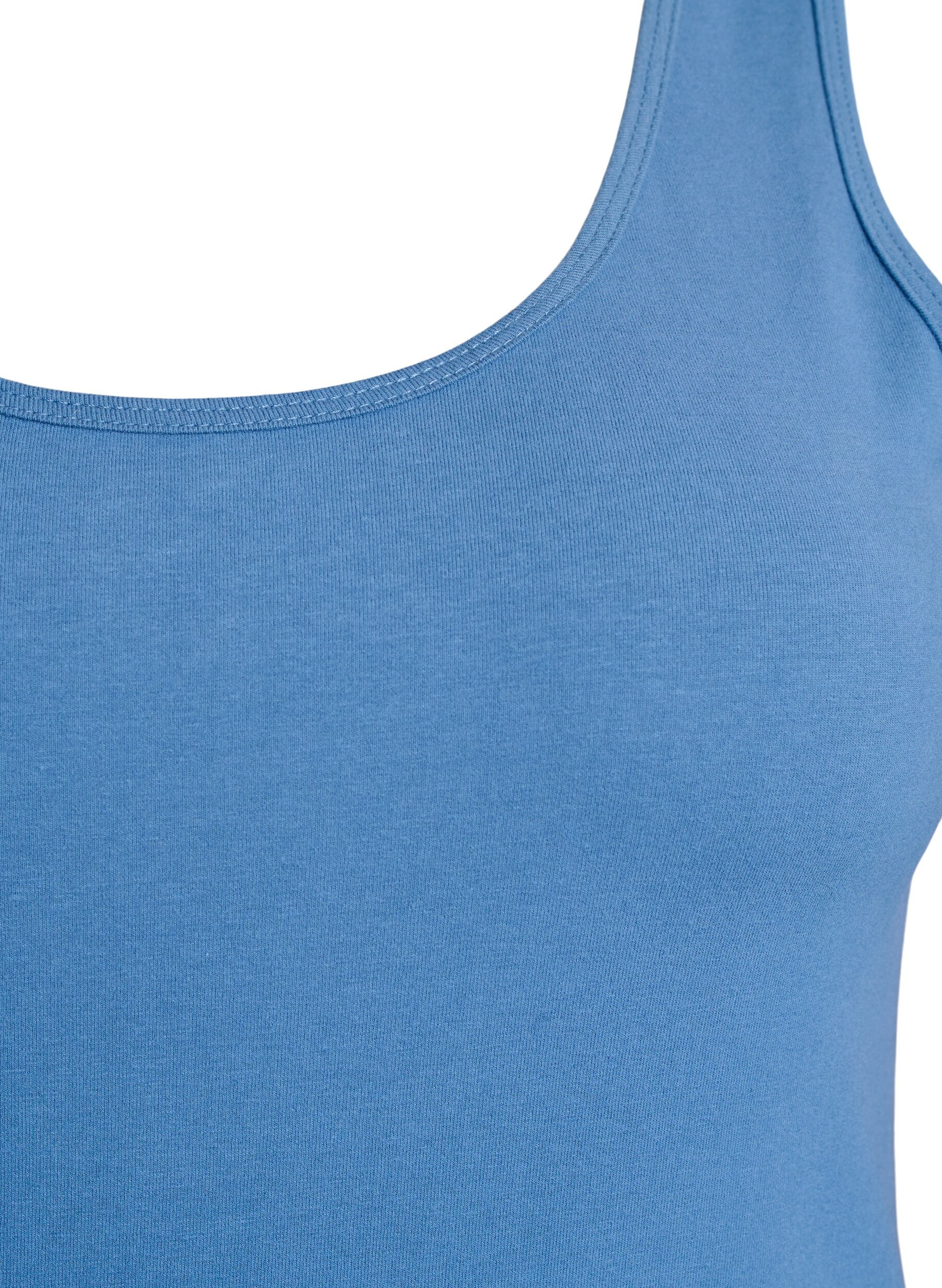 Zizzi Effen gekleurd basic top in katoen, Blauw, Packshot image number 2