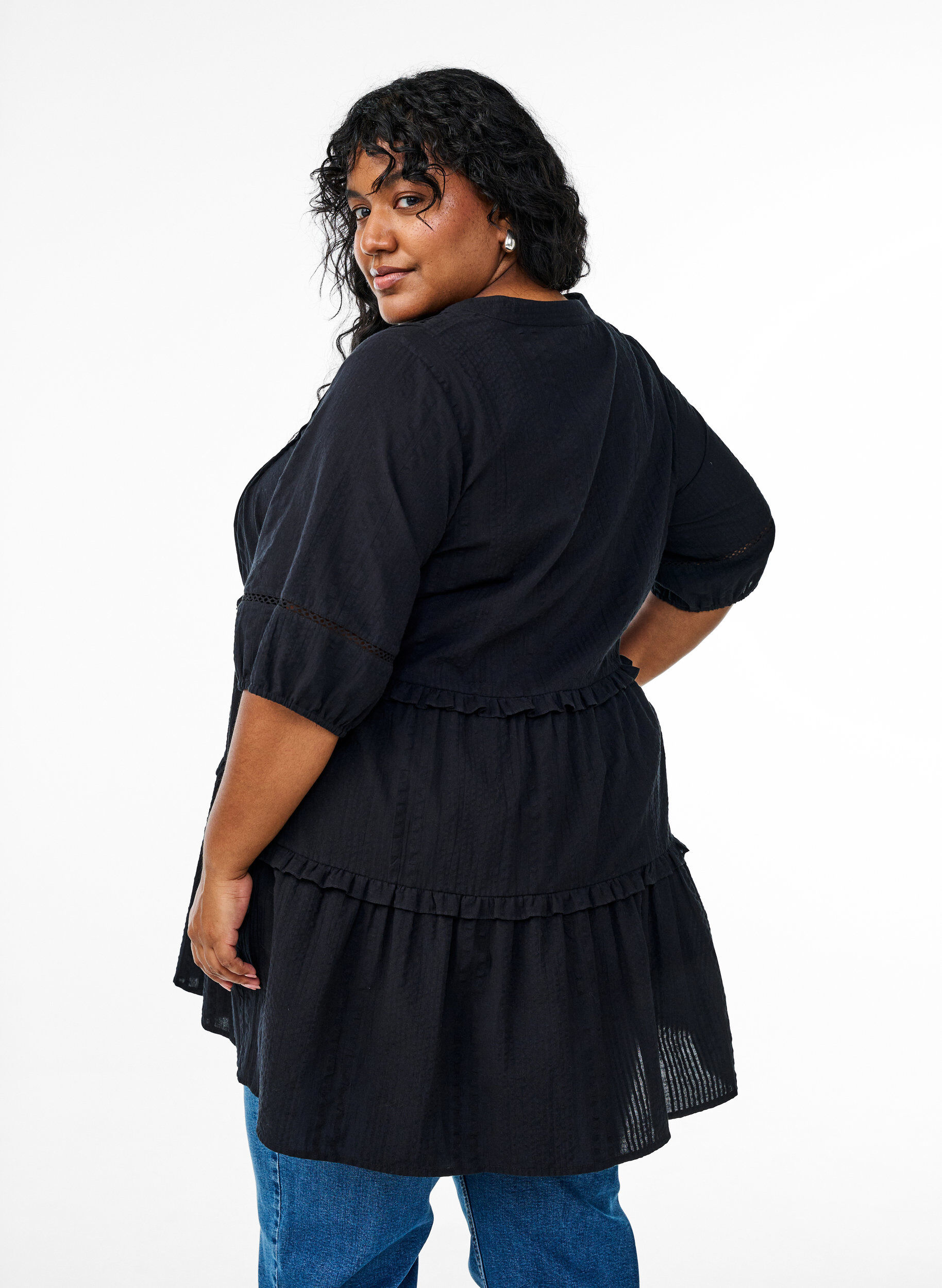 Zizzi A-vormige tuniek met ruches, Zwart, Model image number 2