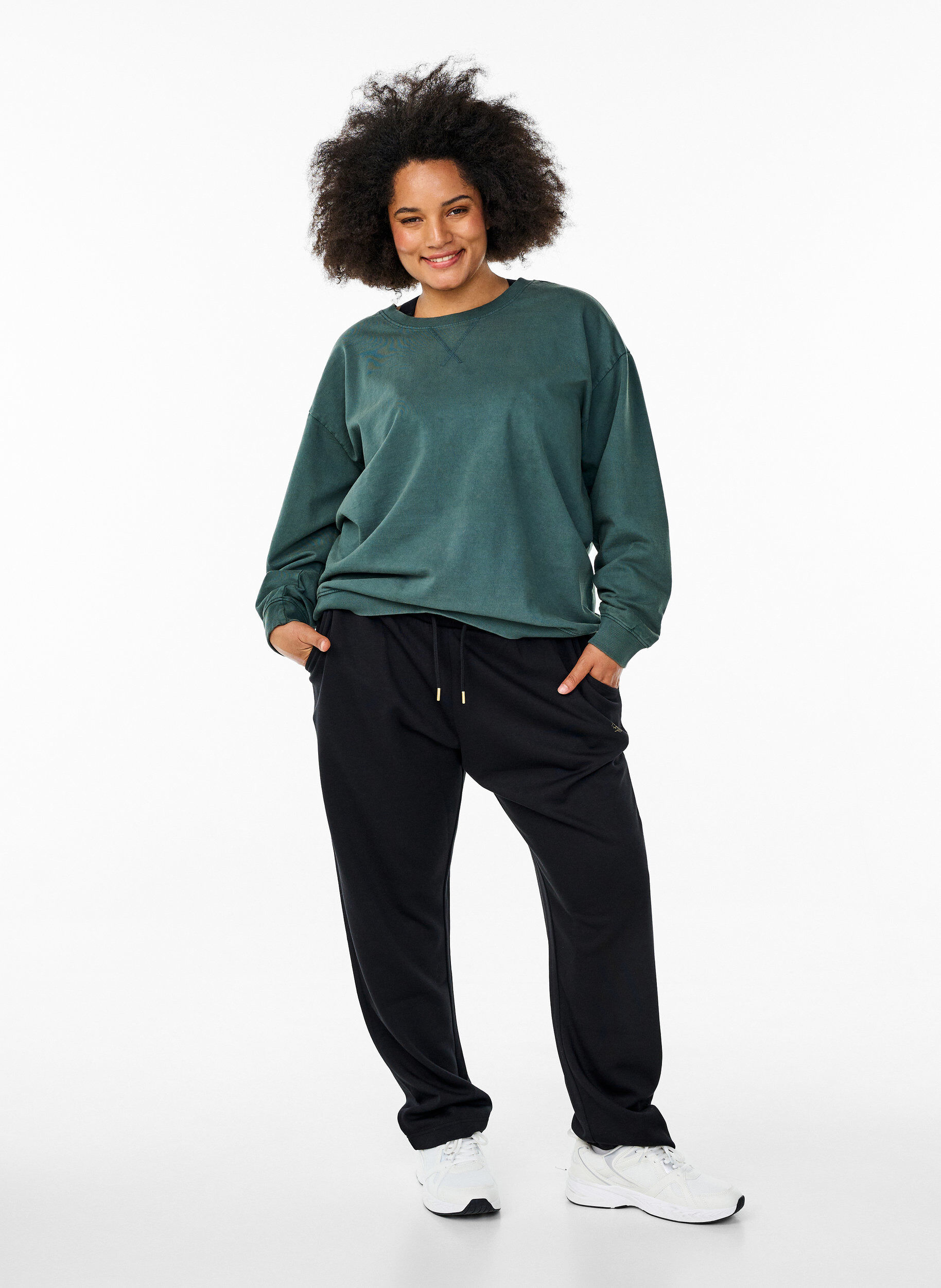 Zizzi Losvallend sweatshirt met gewassen look, Groen, Model image number 1