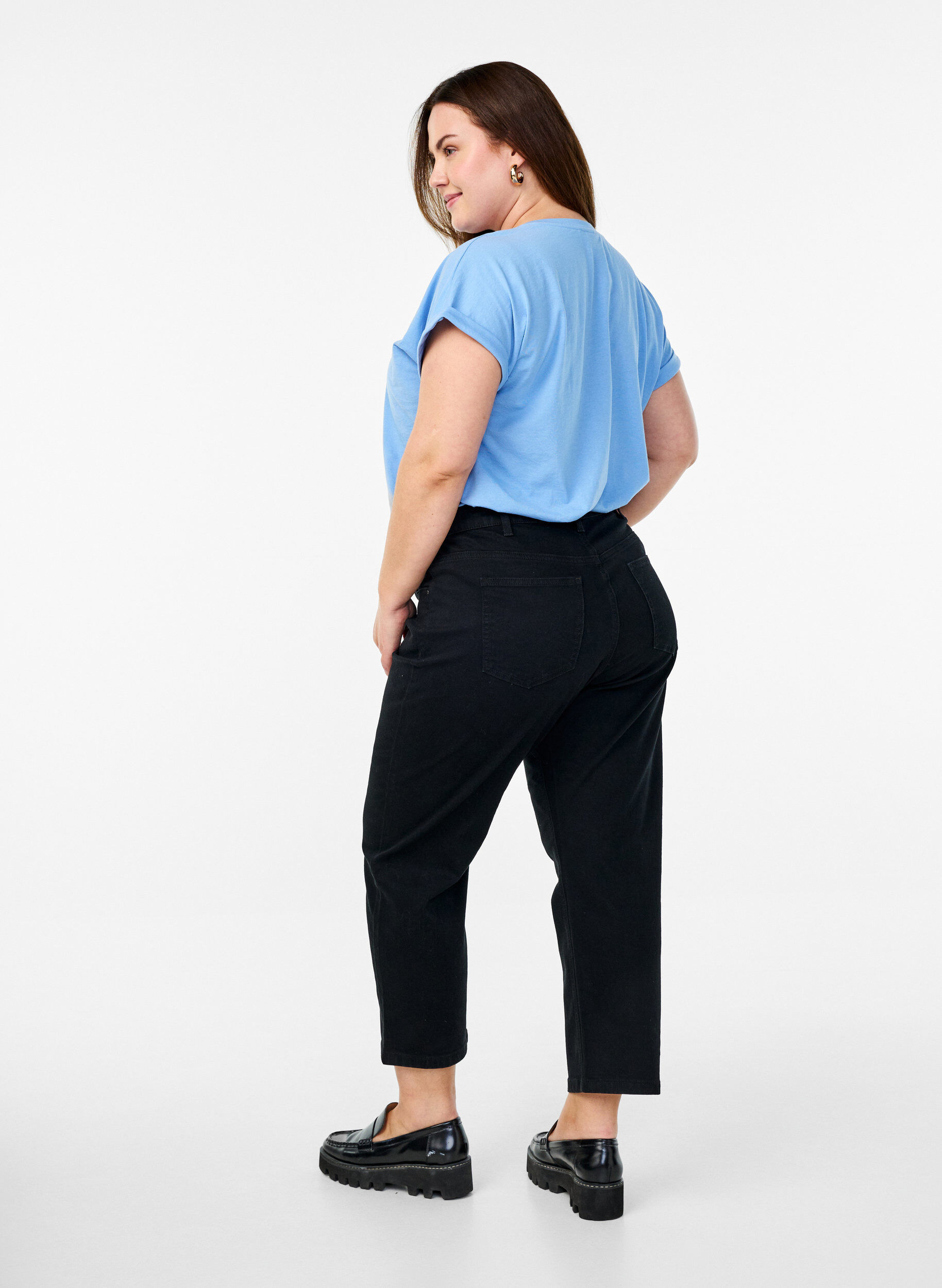 ZizziGecropte Vera jeans met een straight-fit, Zwart, Model image number 1