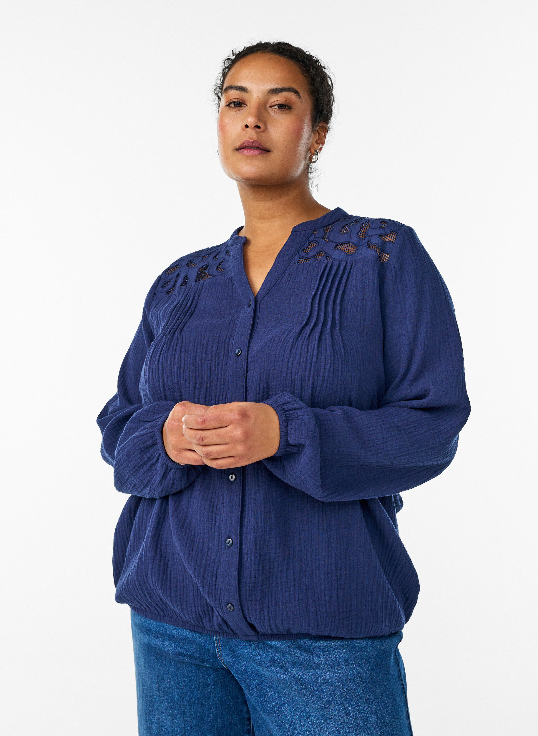 Katoenen mousseline blouse met geborduurde details, Blauw, Model