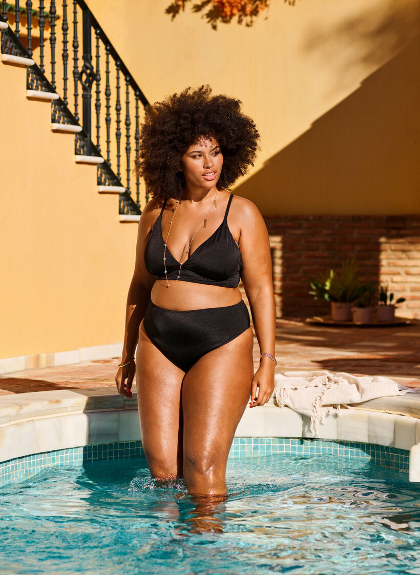 Bikinitop met uitneembare pads en rugsluiting, Zwart, Image image number 0