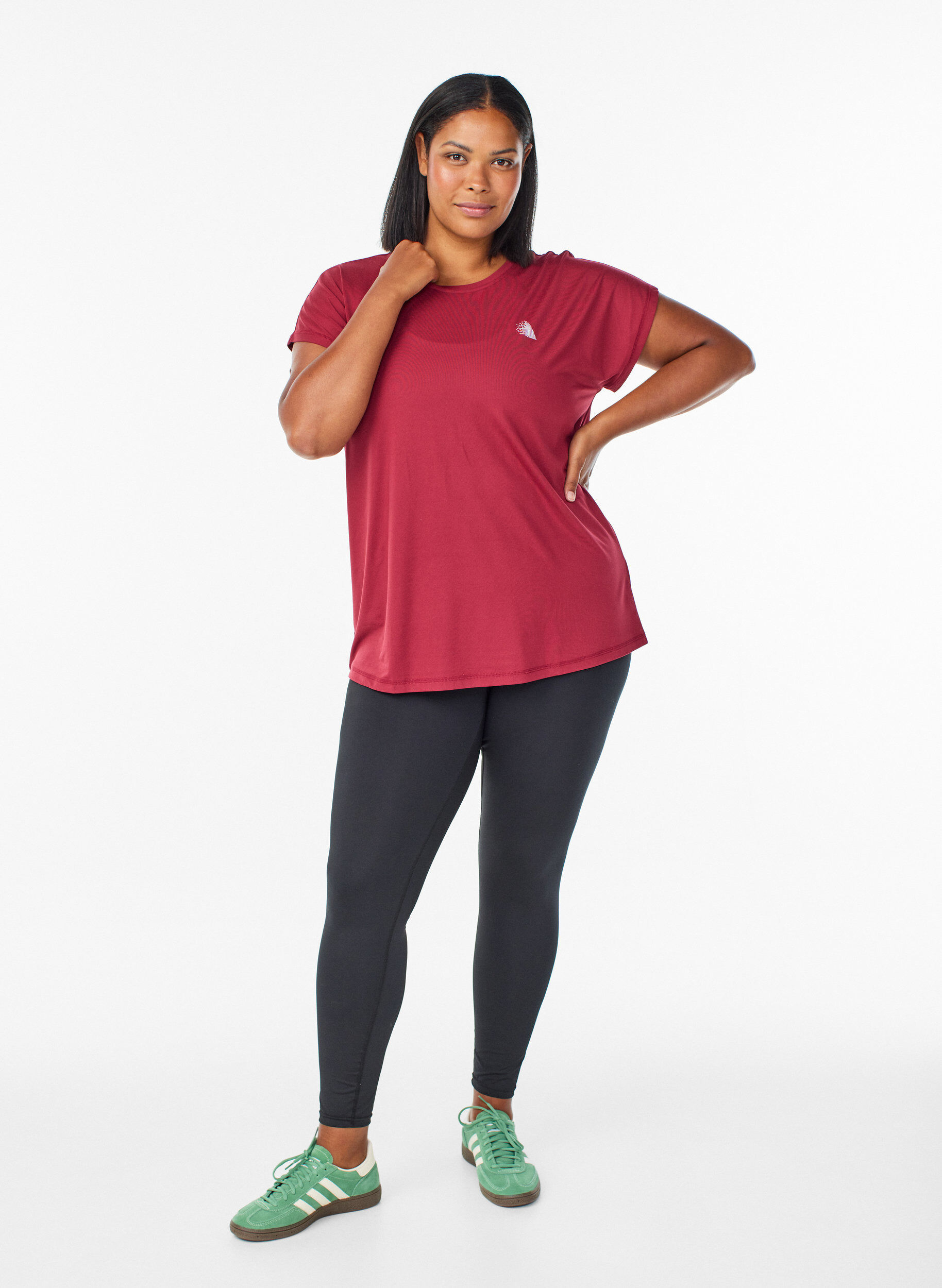 Zizzi Effen gekleurd trainingsshirt, Rood, Model image number 1
