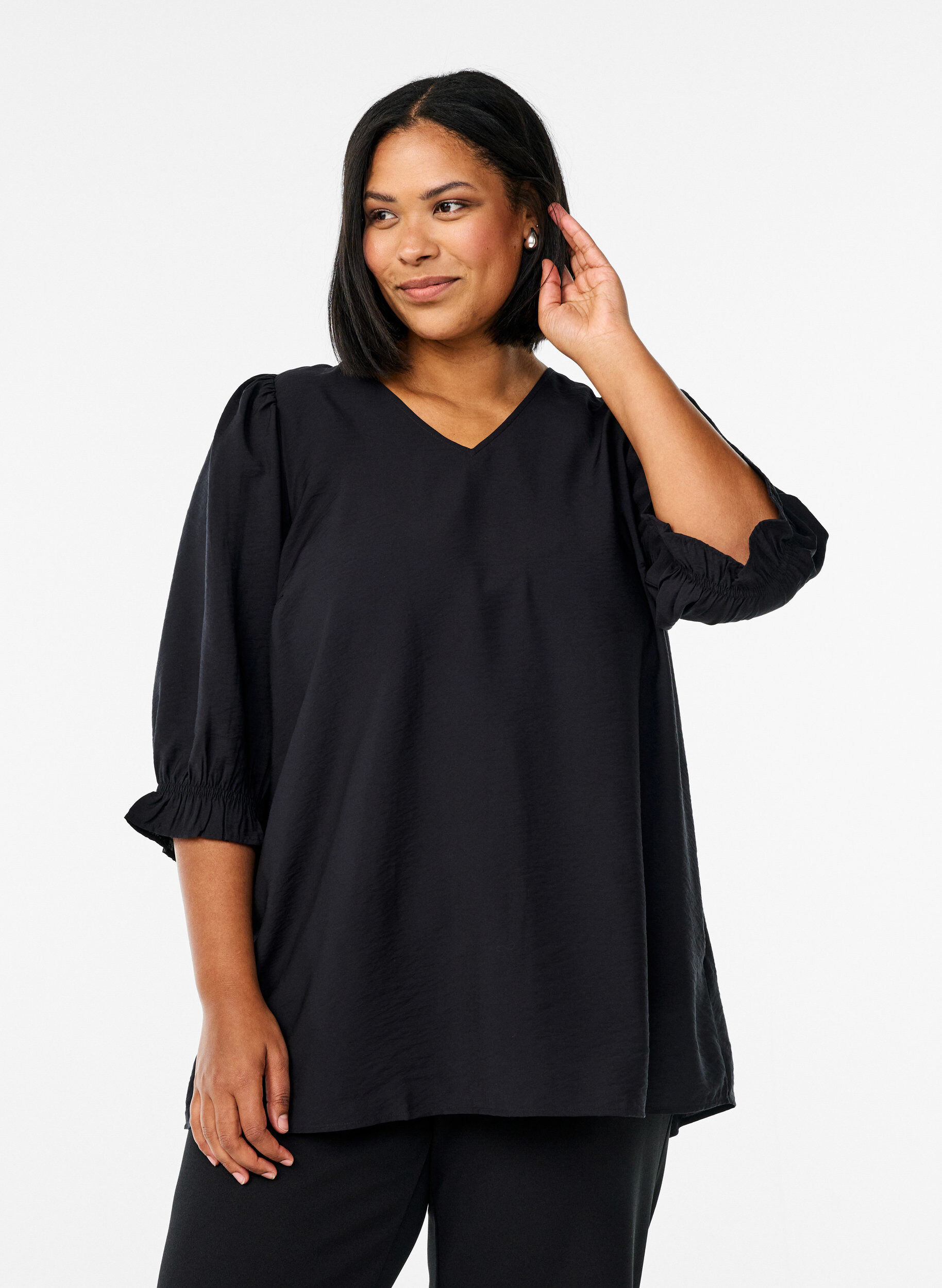 Zizzi Tuniek met 3/4 mouwen en een V-hals, Zwart, Model image number 0
