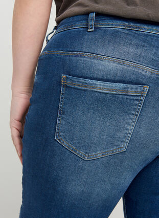 Extra slim fit Sanna jeans met normale taille, Dark blue denim, Model image number 2