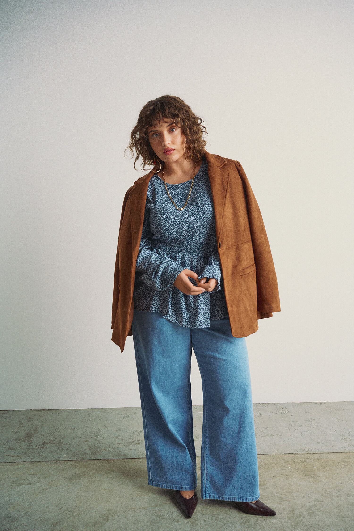 Alledaagse stijl met een twist, , Model