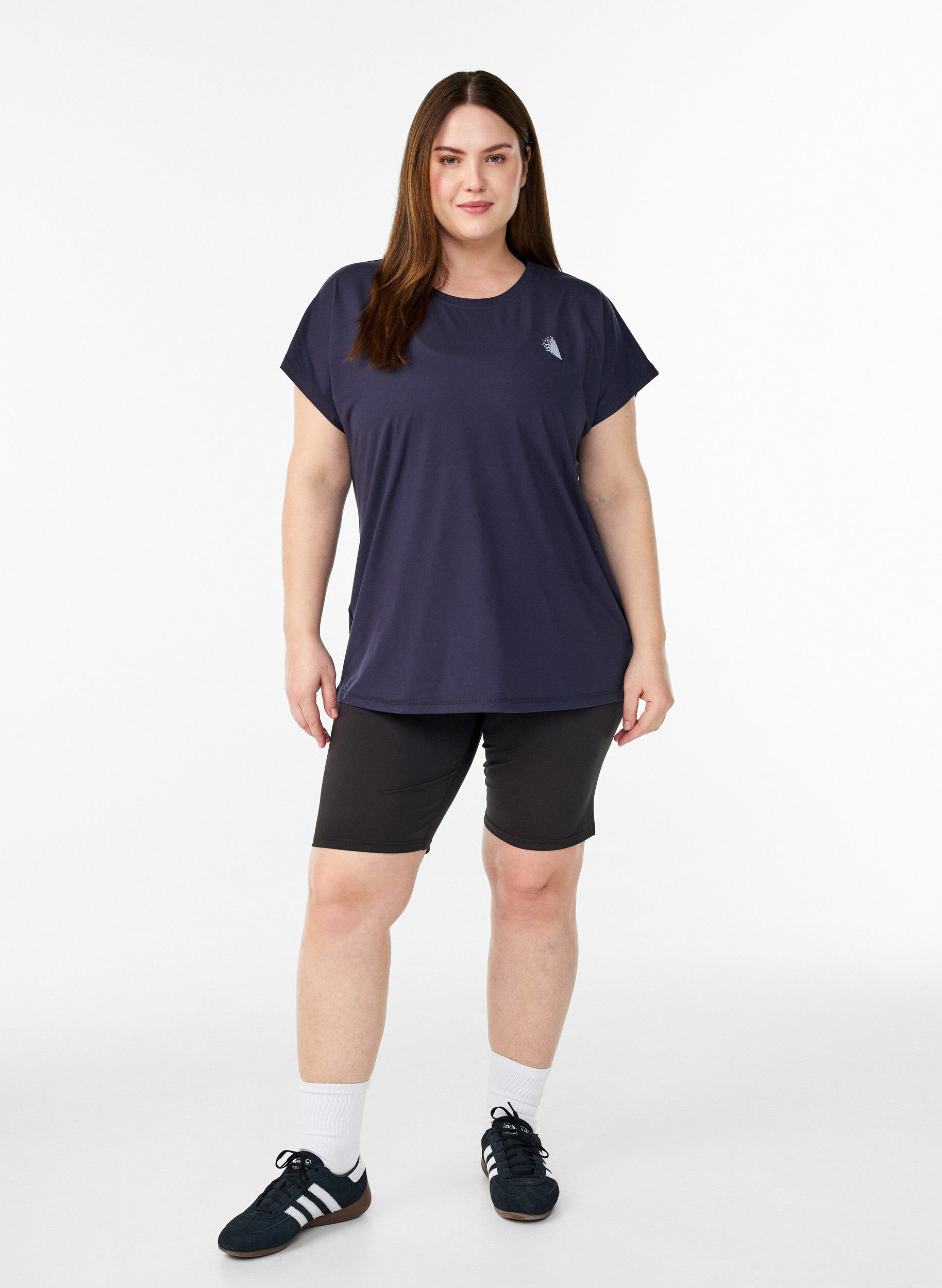 Zizzi Effen gekleurd trainingsshirt, Blauw, Model image number 1