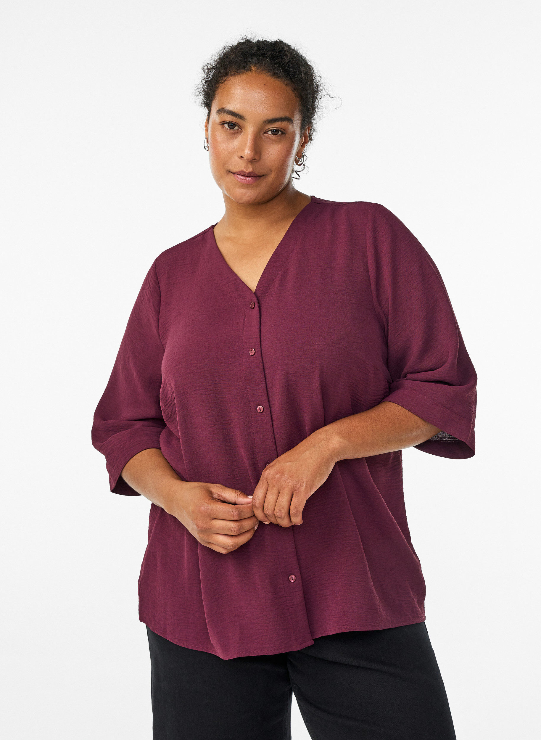Shirtblouse met V-hals en 3/4 mouwen, Donker Bordeaux, Model