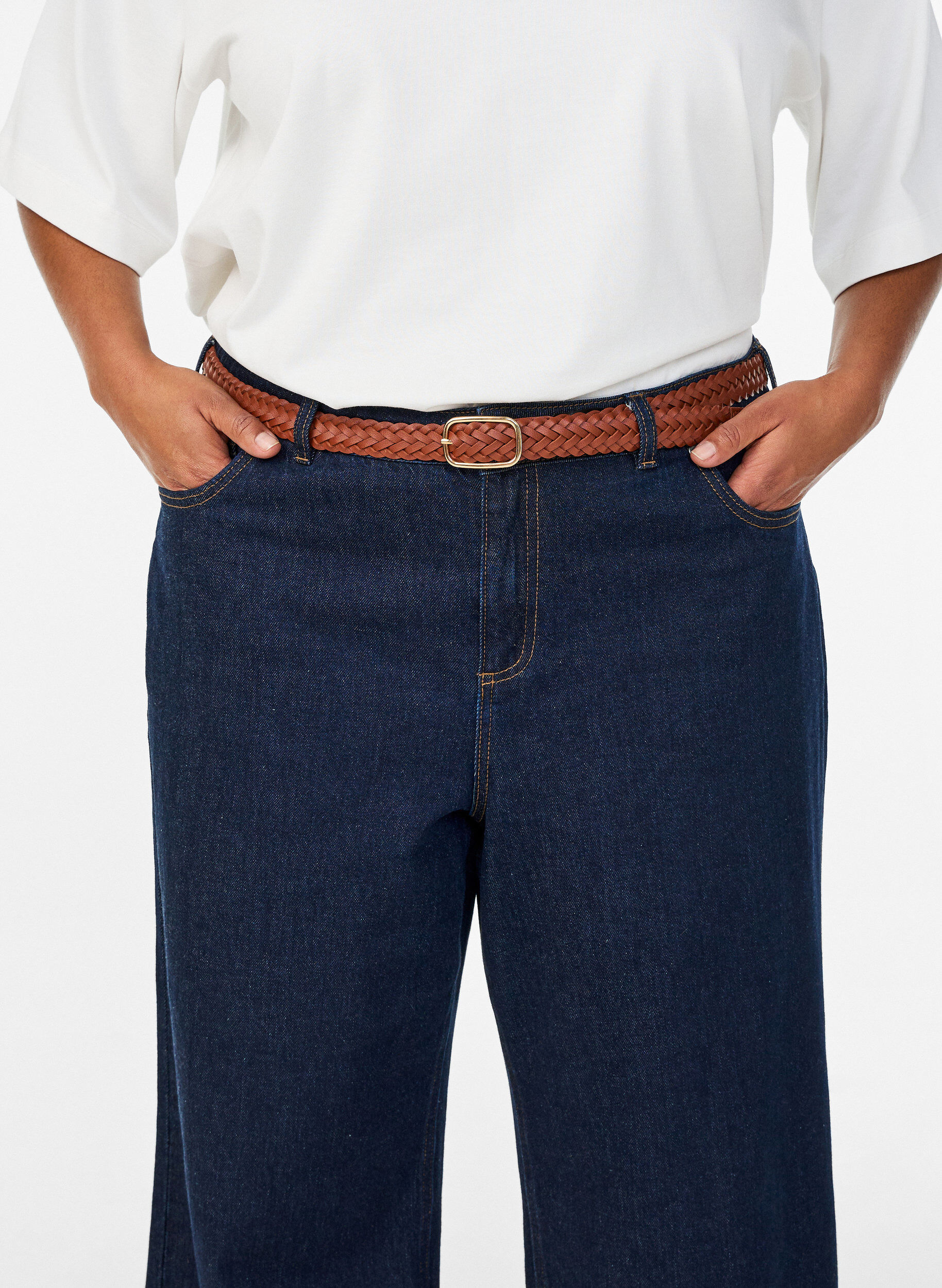 Zizzi Gevlochten riem in imitatieleer, Bruin, Model image number 0