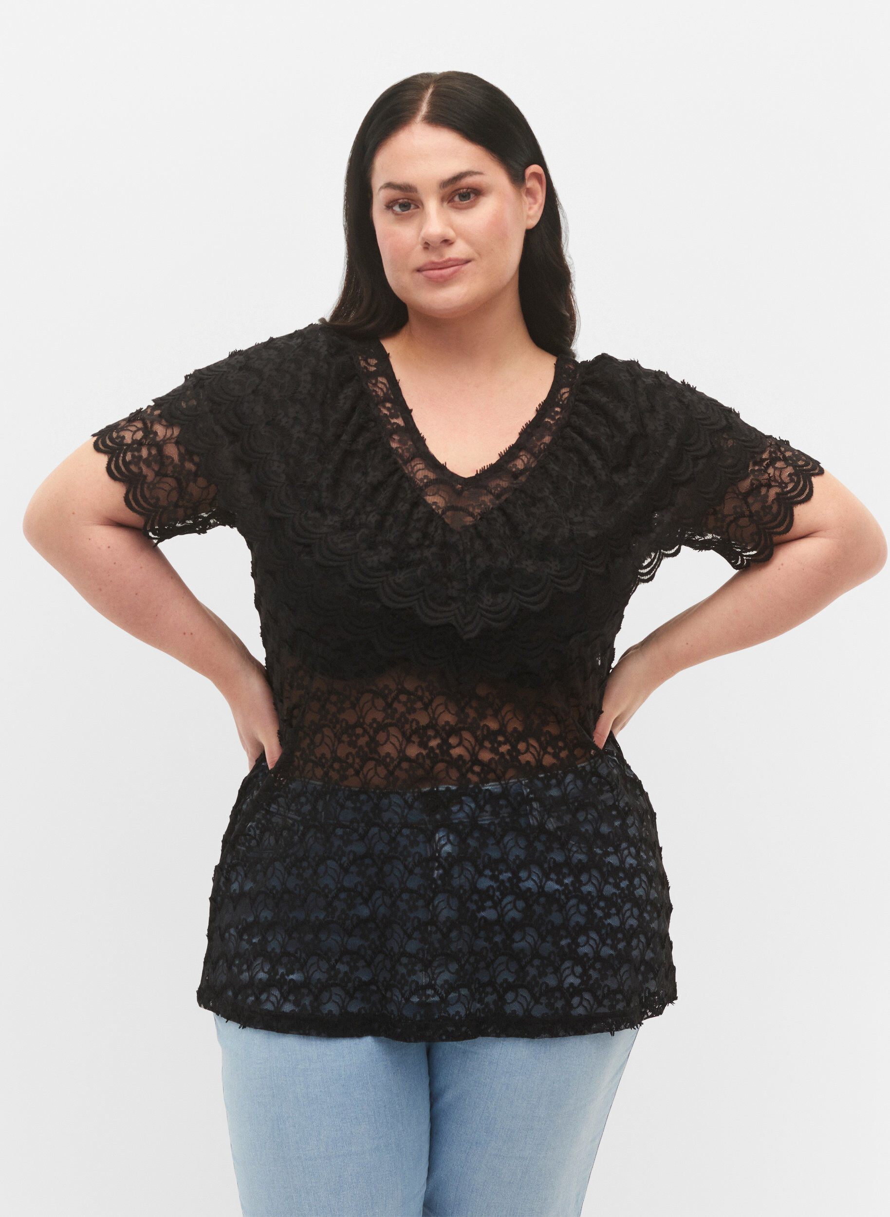 Zizzi Blouse met korte mouwen en ruches, Zwart, Model image number 0