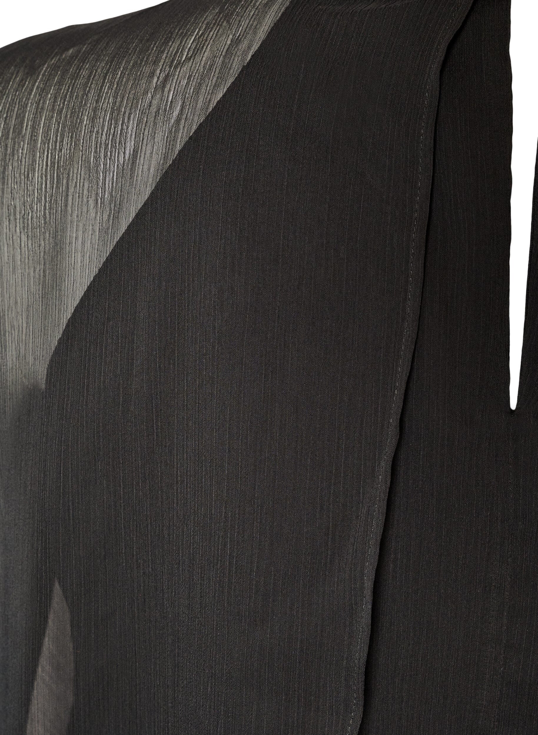 ZizziChiffon jurk tot op de knie met doorschijnende cape, Zwart, Packshot image number 3