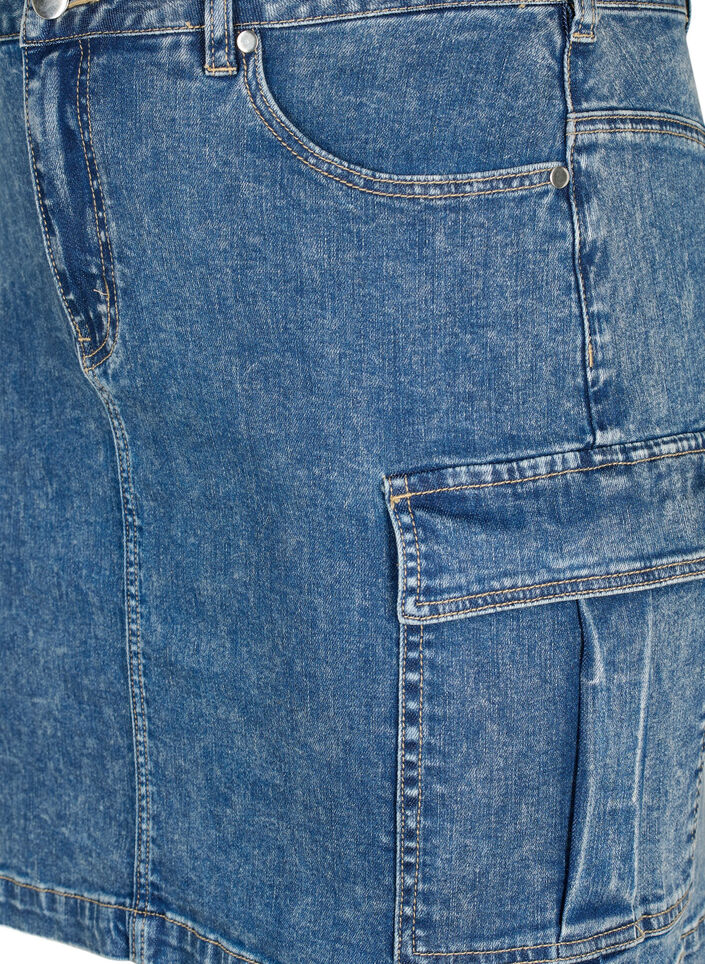 Nauwsluitende denim rok met cargozak, Blue Denim, Packshot image number 2