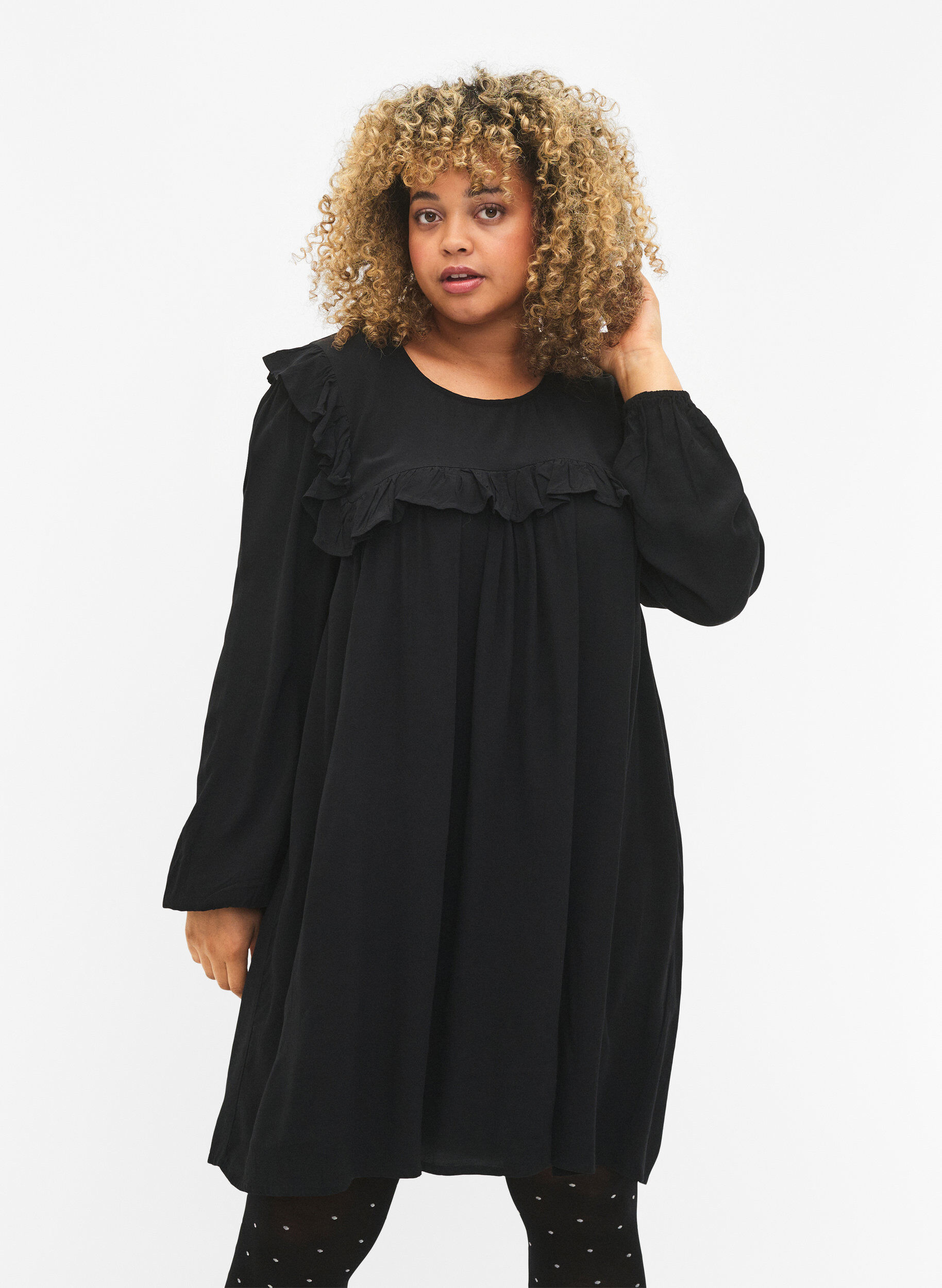 Zizzi Tuniek van viscose met ruches, Black, Model image number 0