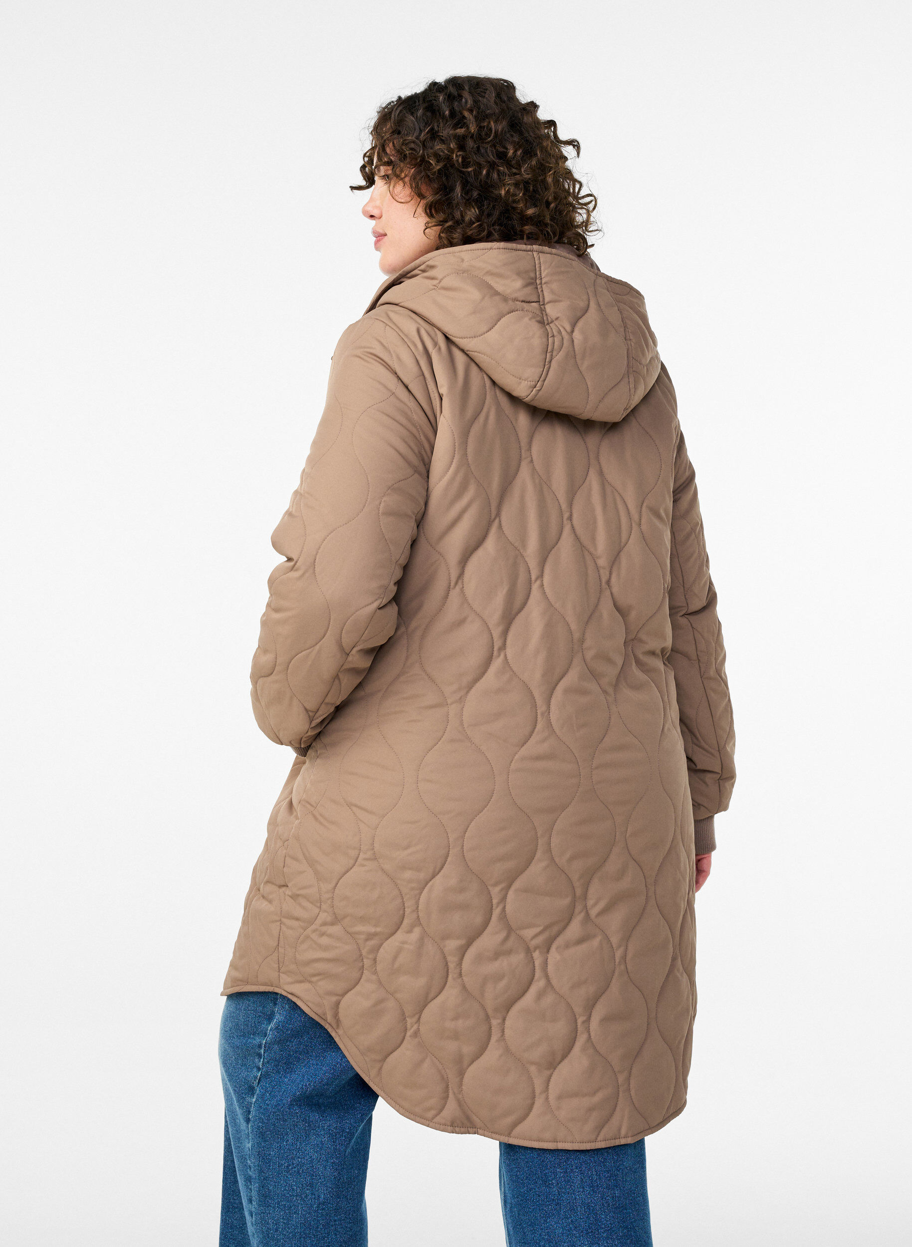 ZizziHalflange gewatteerde jas met een capuchon, Bruin, Model image number 2