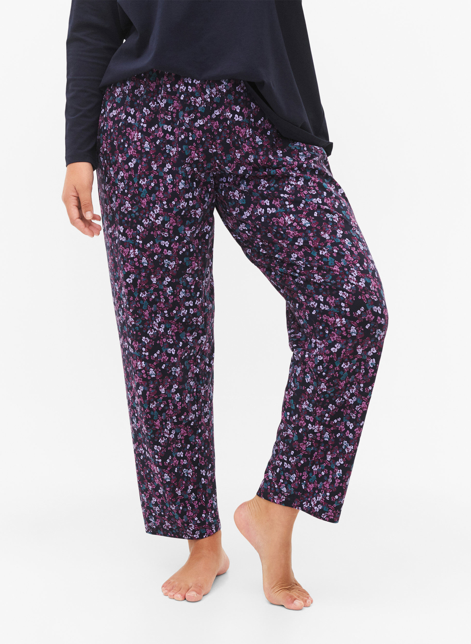 Zizzi Kleren pyjama broek met print, Blauw, Model image number 2
