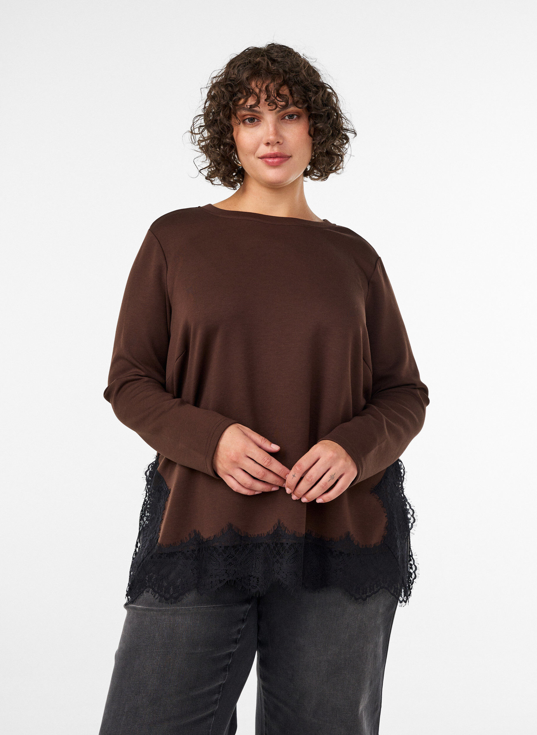 ZizziJersey blouse met kanten rand, Bruin, Model image number 0