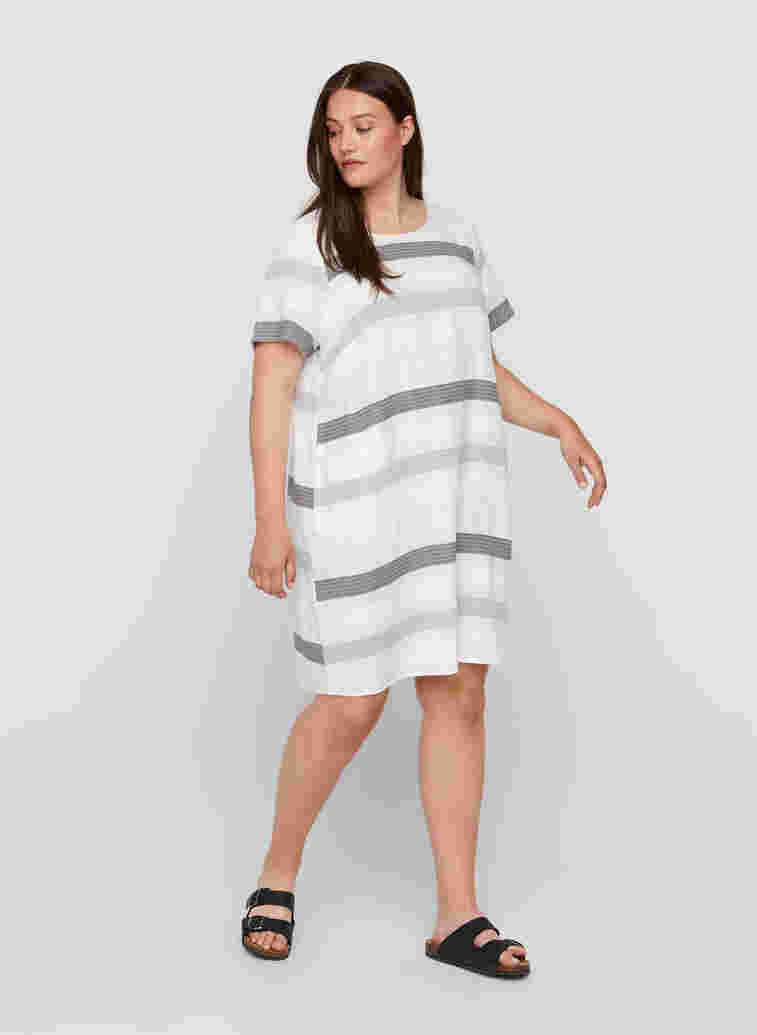 Gestreepte jurk met korte mouwen, White Stripe, Model image number 2