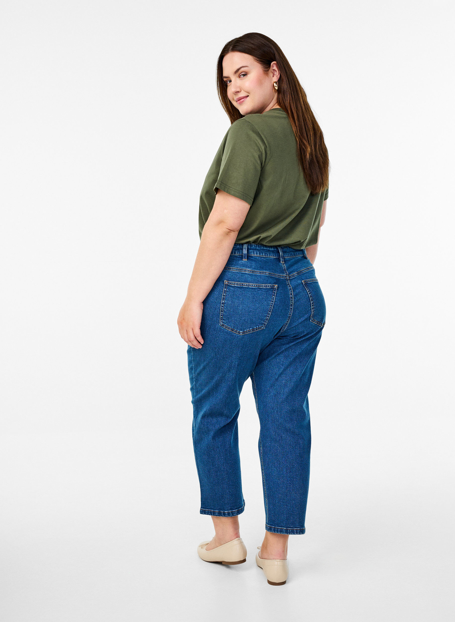 Zizzi Gecropte Vera jeans met een straight-fit, Blauw, Model image number 1