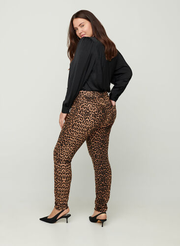 Amy jeans met print, Leopard, Model image number 0