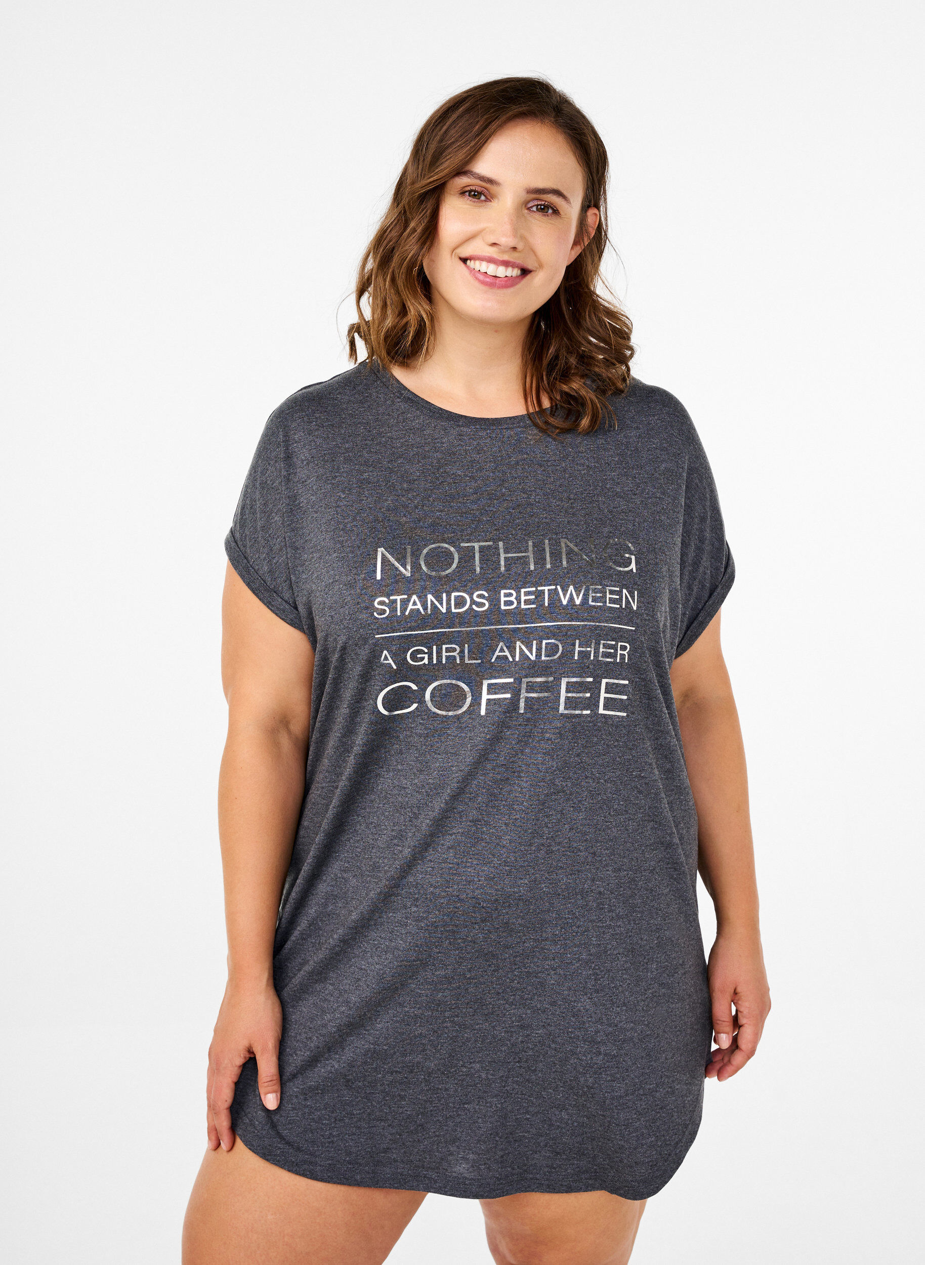 Zizzi Nachtjapon met korte mouwen en tekstopdruk, , Model image number 0