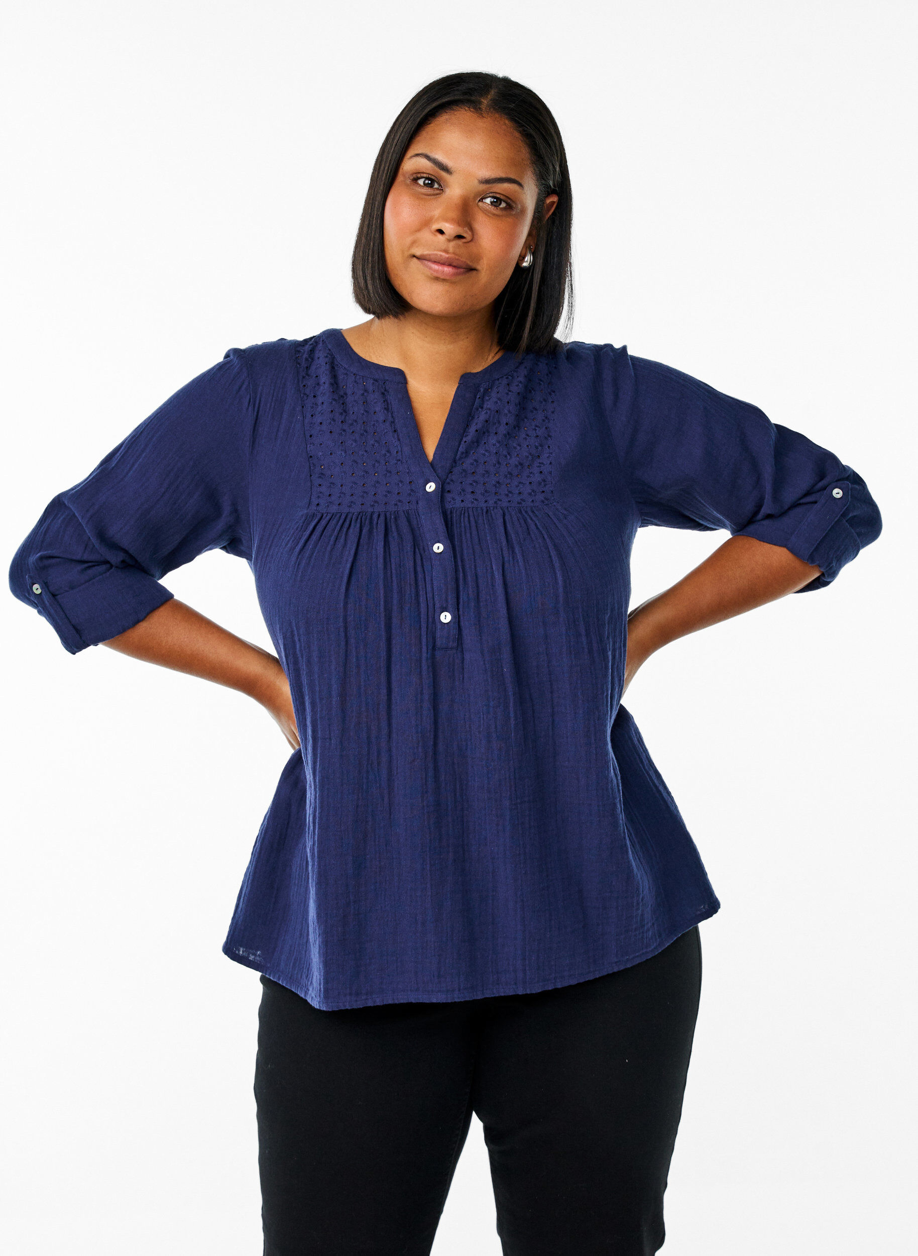 Zizzi Blouse in katoenen mousseline met broderie anglaise, Blauw, Model image number 0