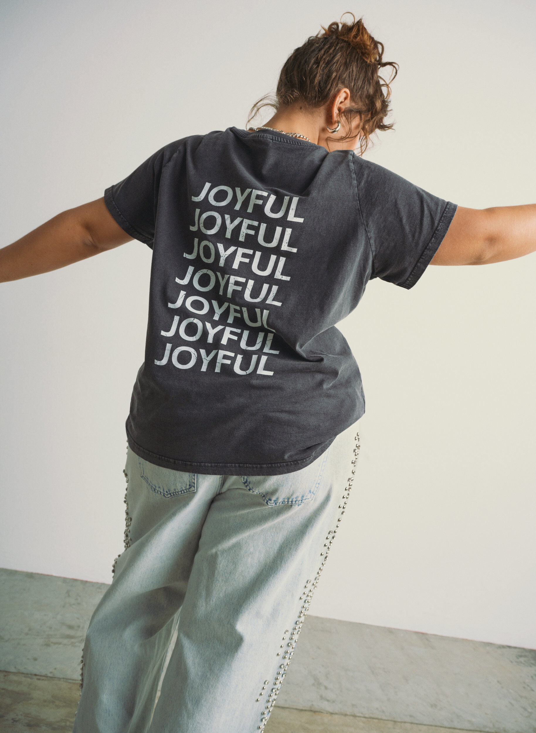 Zizzi T-shirt in biologische katoen met print op de achterkant, Grijs, Image image number 0